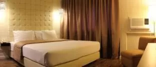 King Room in Rothman Hotel