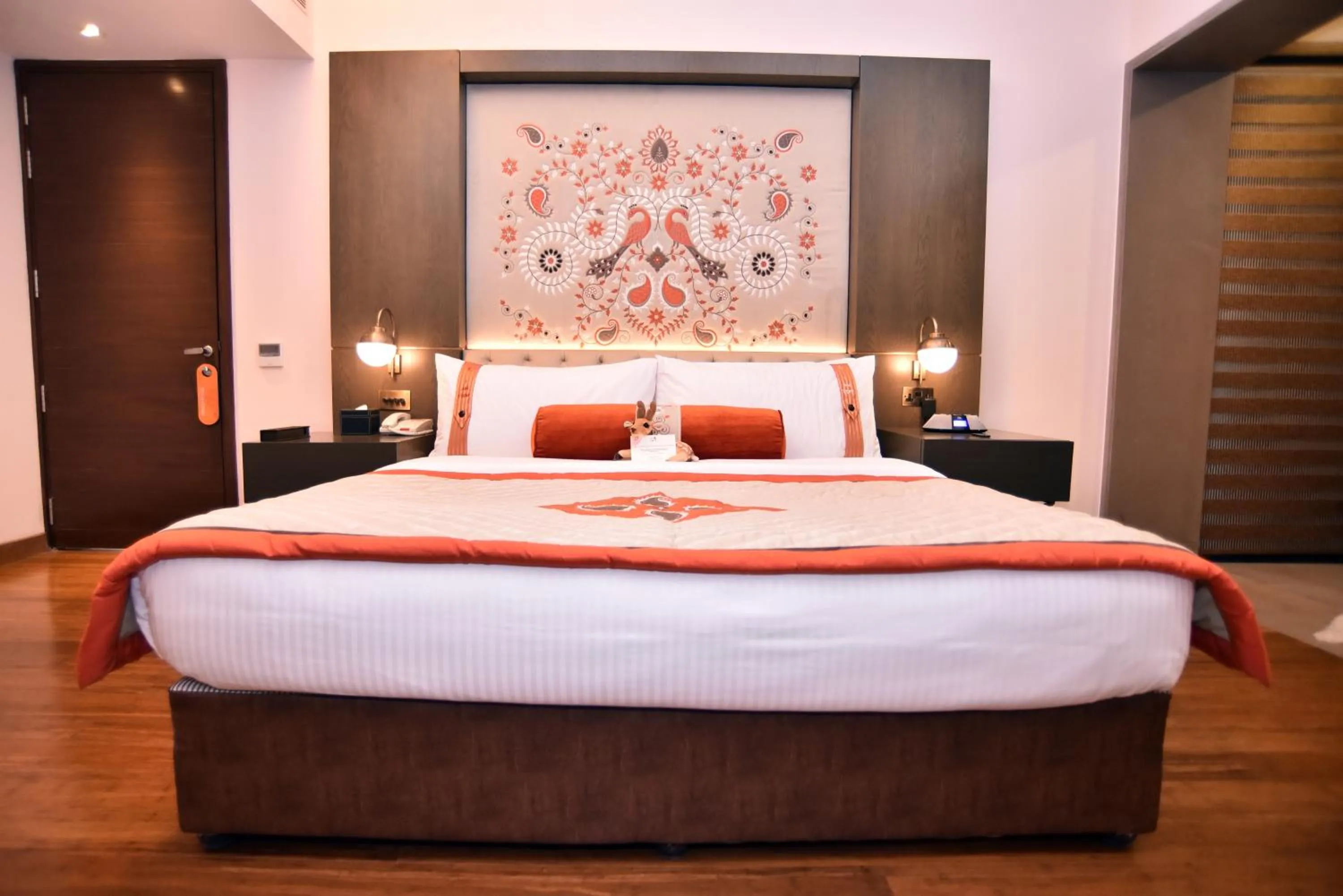 Photo of the whole room, Bed in The Lalit Mangar