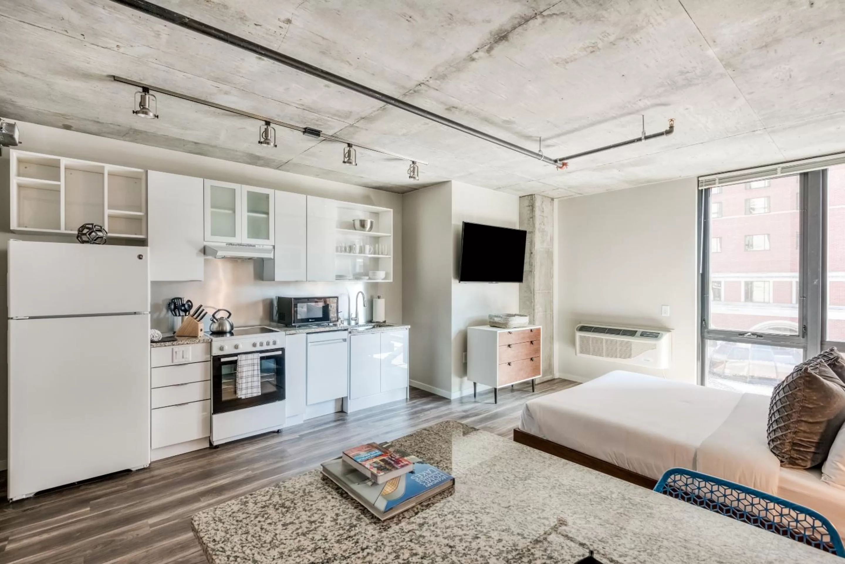 Kitchen/Kitchenette in Mint House Minneapolis - Downtown West