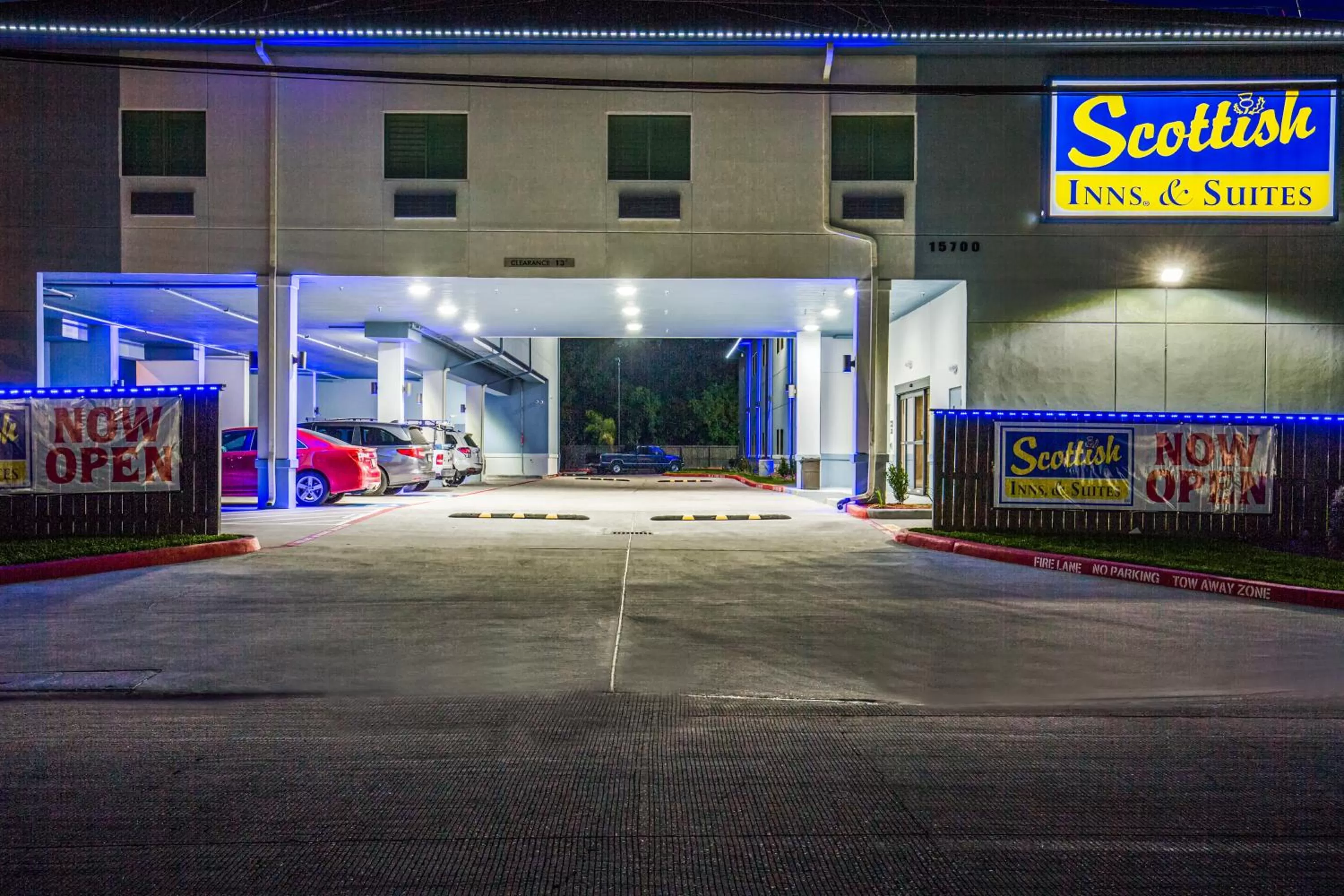 Facade/entrance in Scottish Inns & Suites Houston, TX