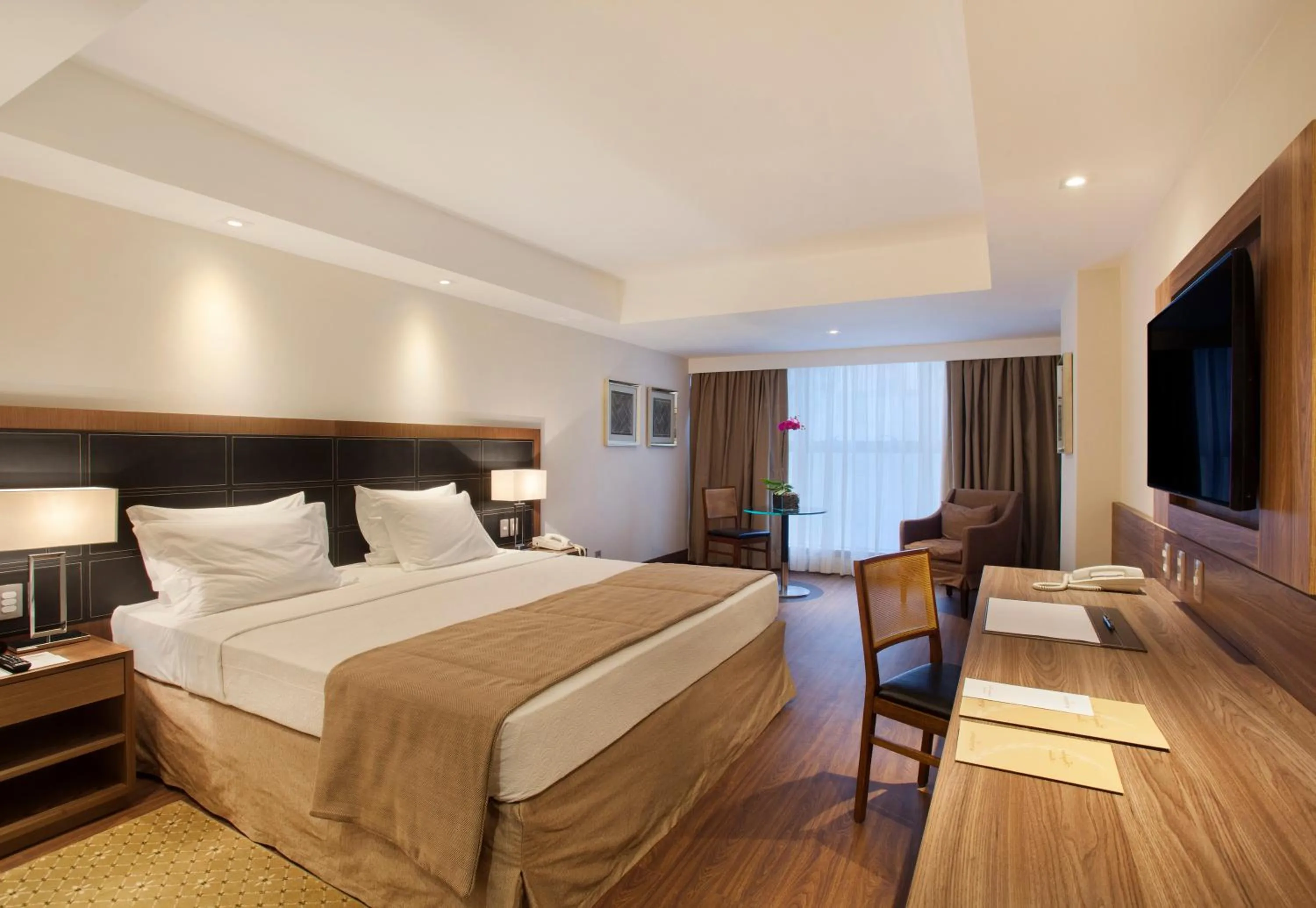 Bedroom, Bed in Windsor Oceanico Hotel