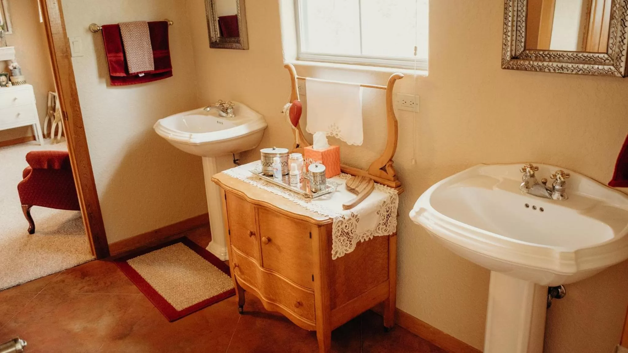 Bathroom in Casa del Rio Bed and Breakfast