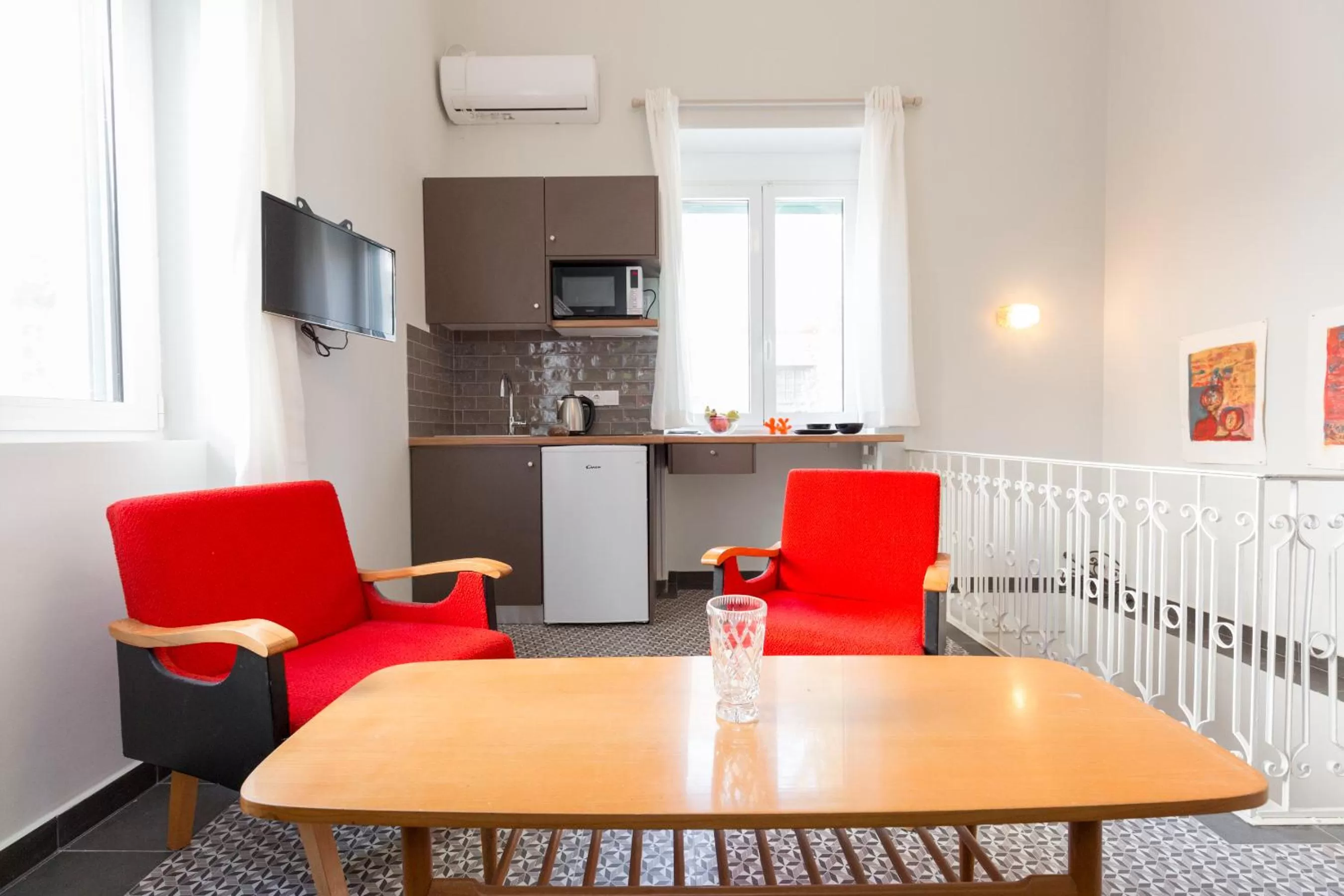 Troon of Athens Apartments