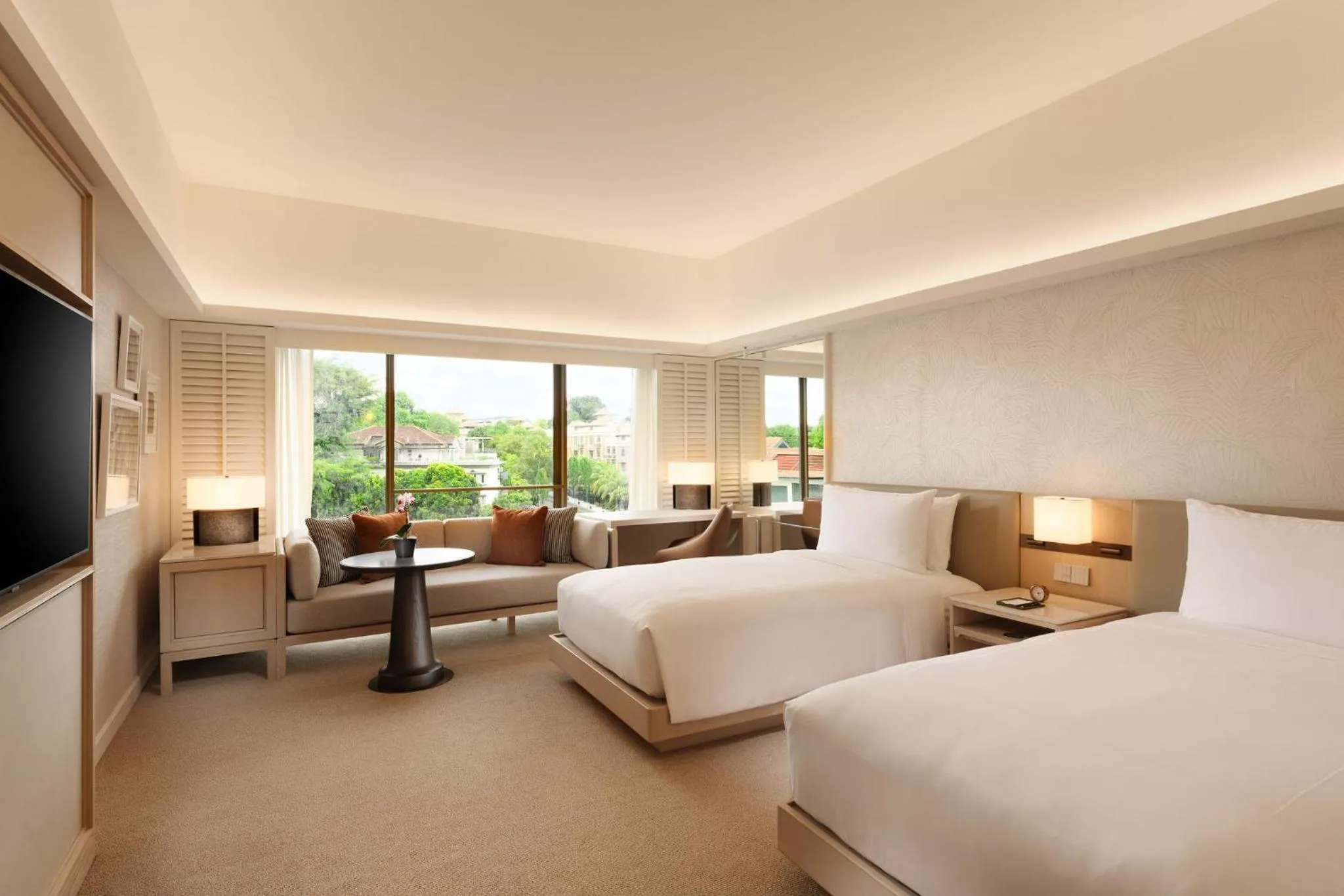 Bedroom, Bed in Conrad Singapore Orchard