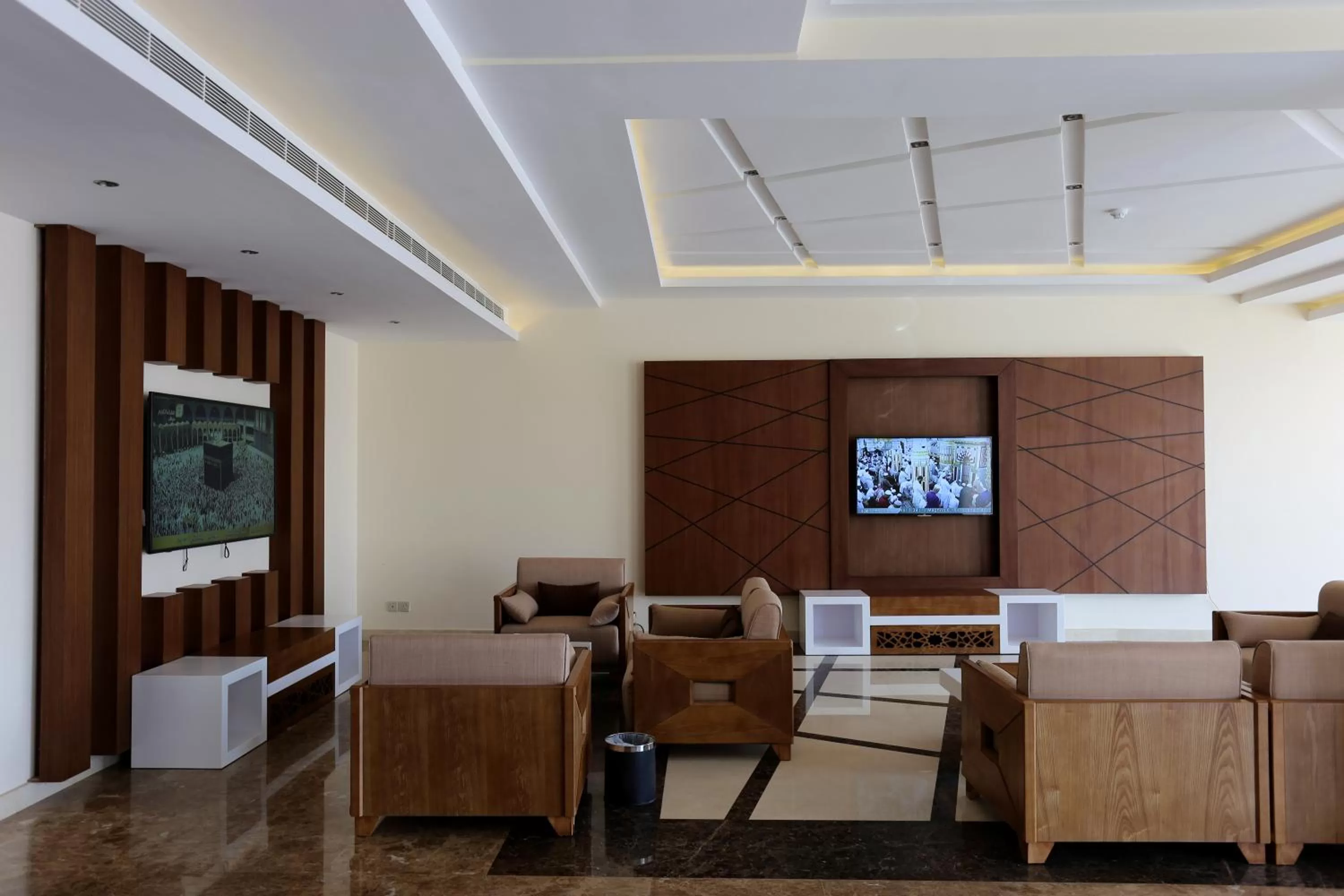 Facade/entrance, Seating Area in Arjaan Altakhassusi Hotel Suites