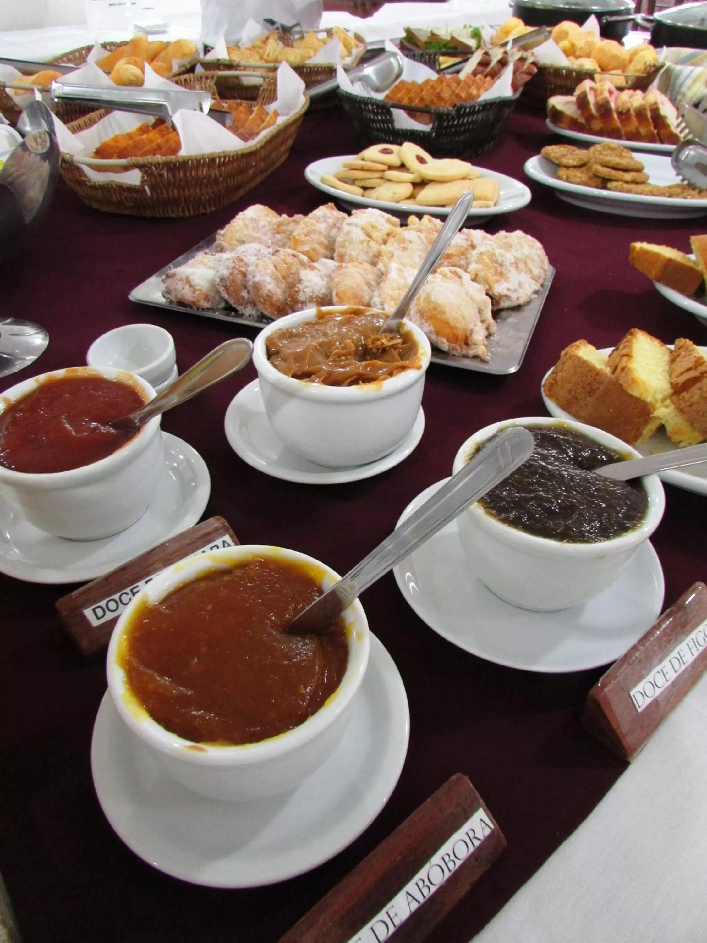 Restaurant/places to eat in De Rose Palace Hotel