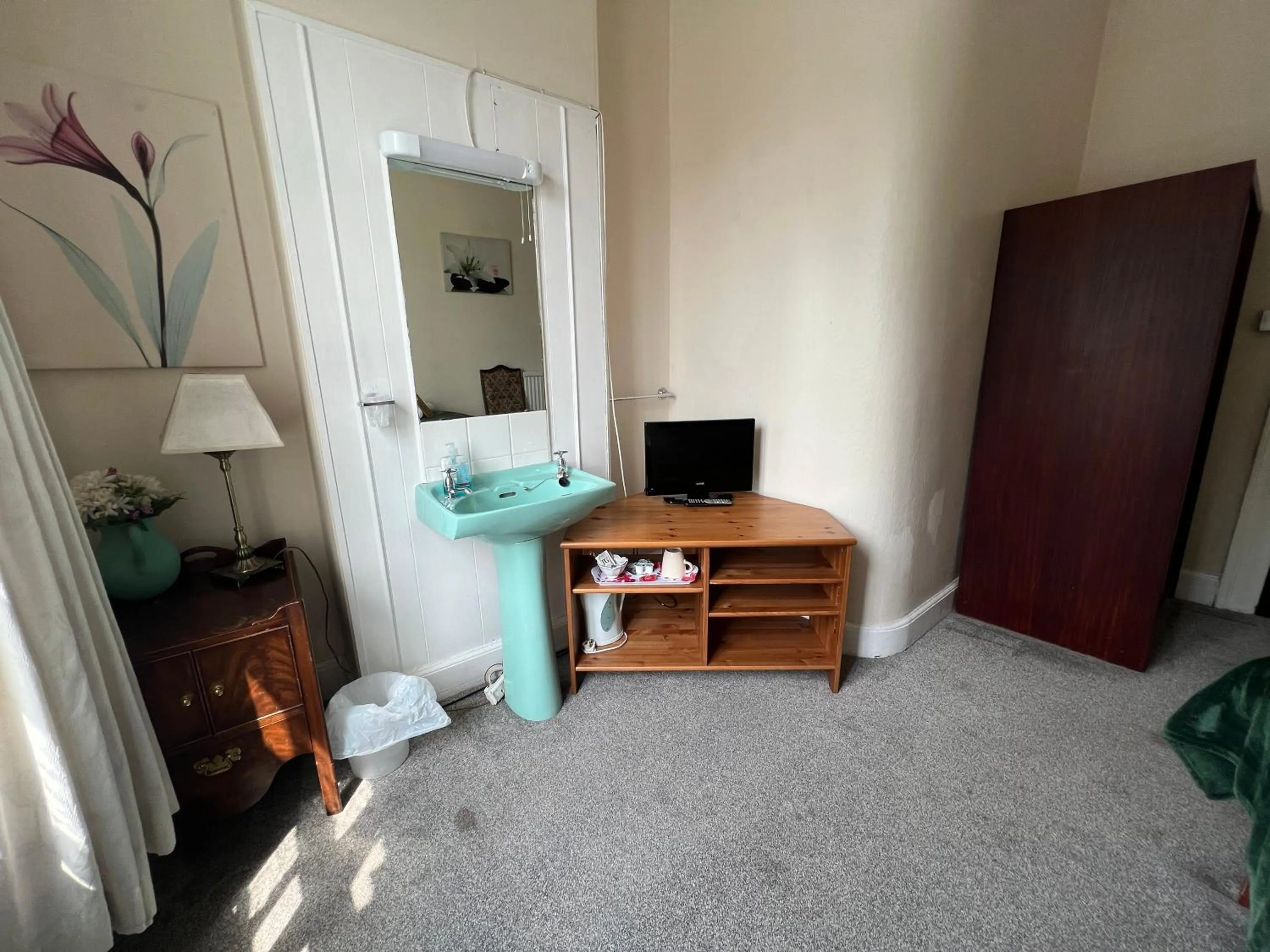 Georgian House Hotel