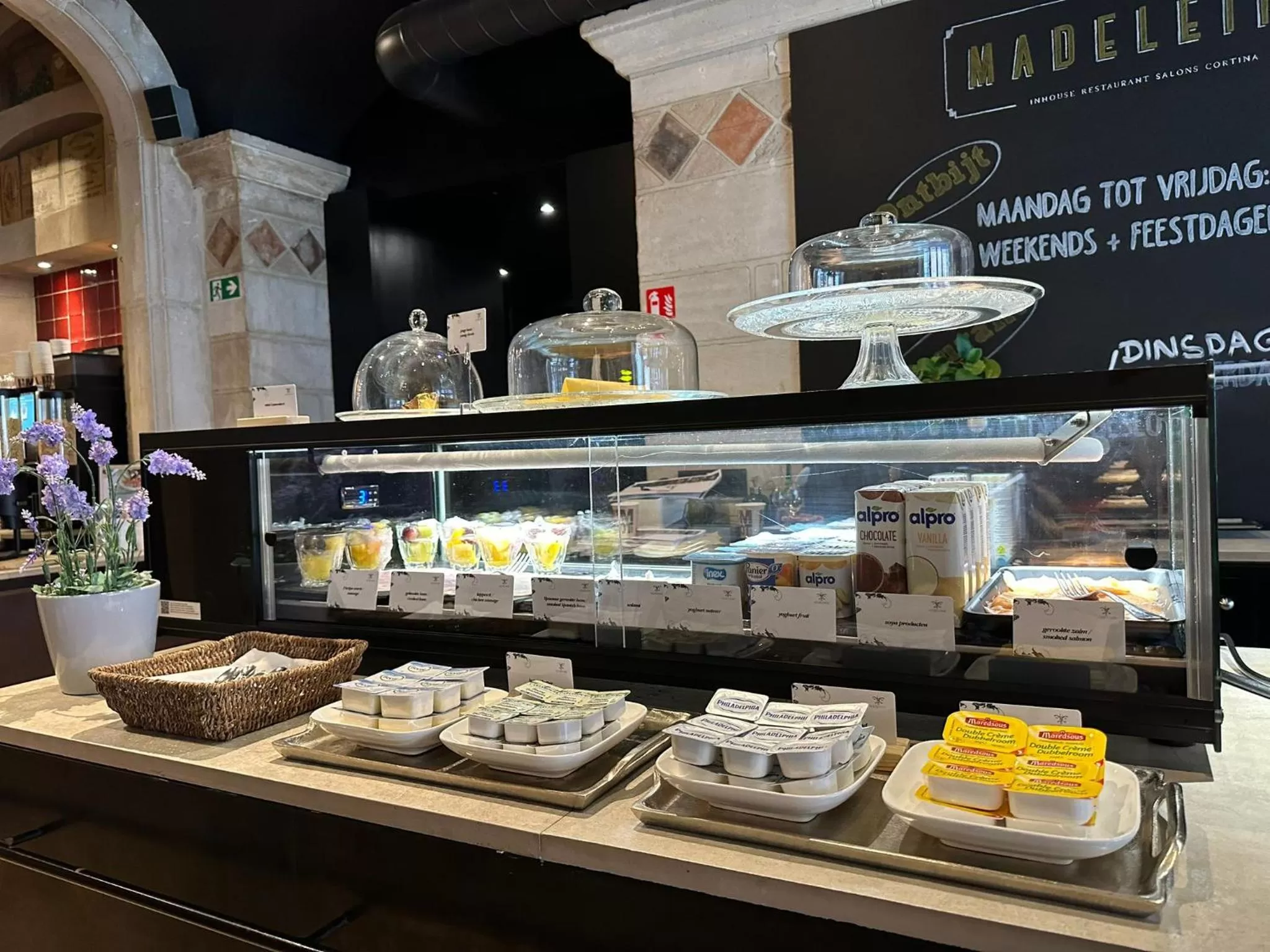 Breakfast in Hotel Cortina