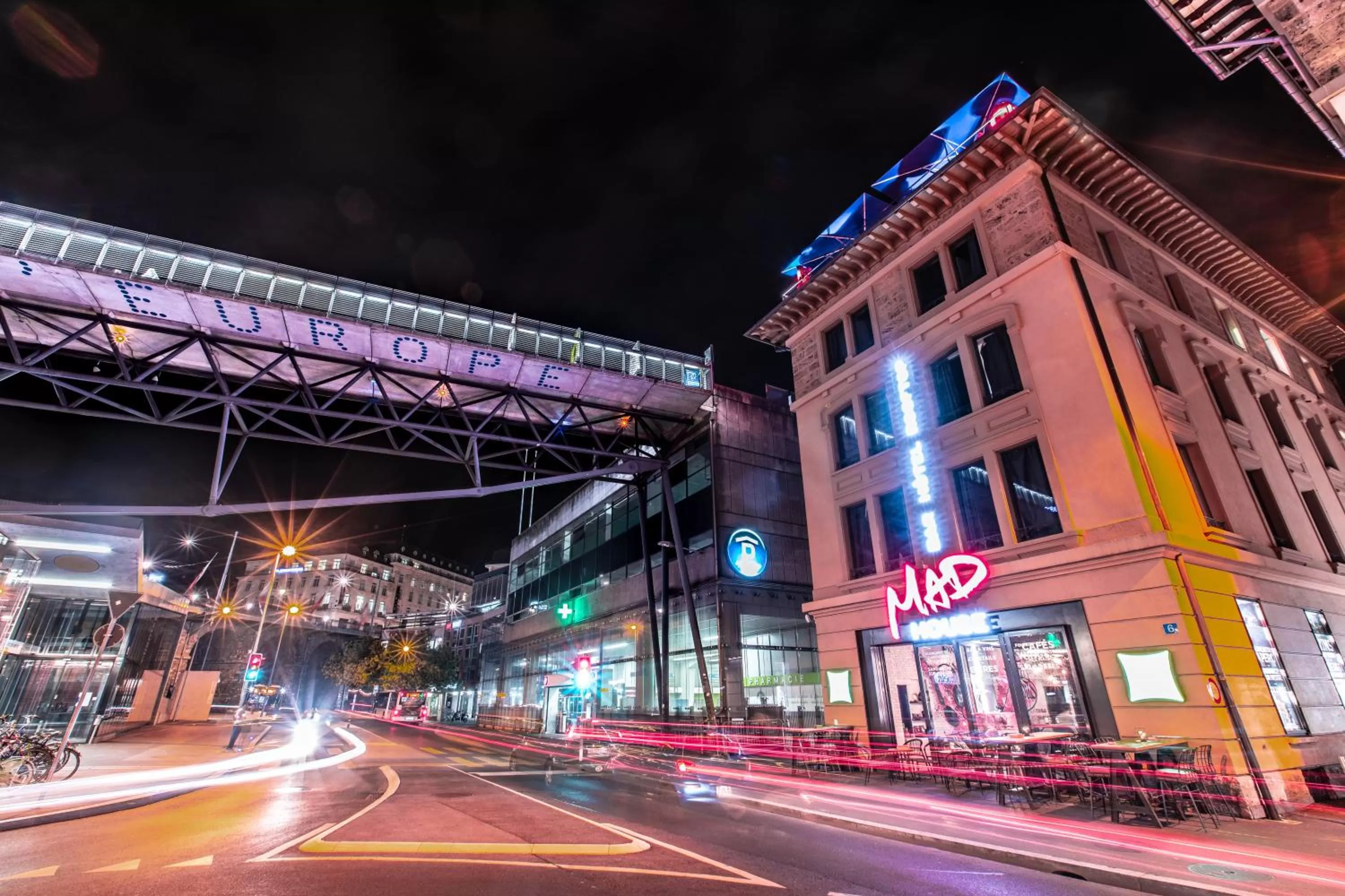Facade/entrance in ibis Styles Lausanne Center MadHouse