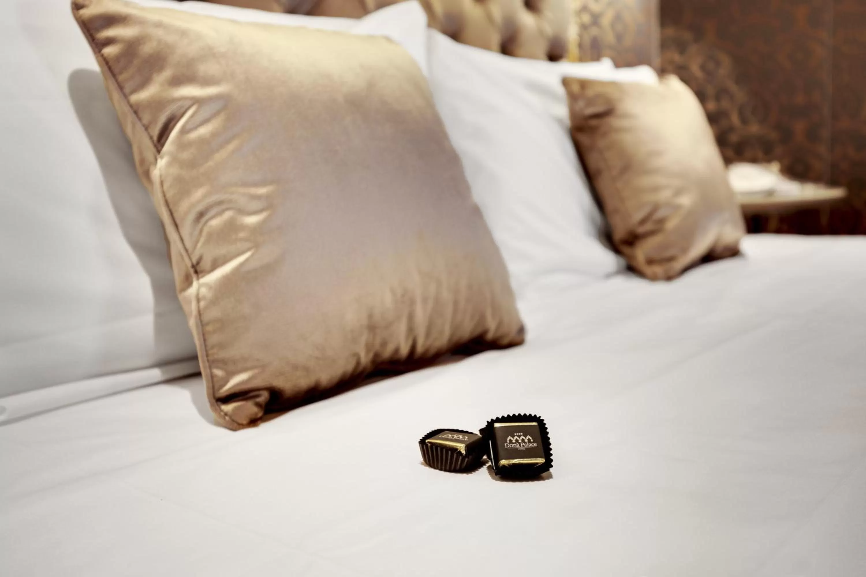 Decorative detail, Bed in Hotel Donà Palace