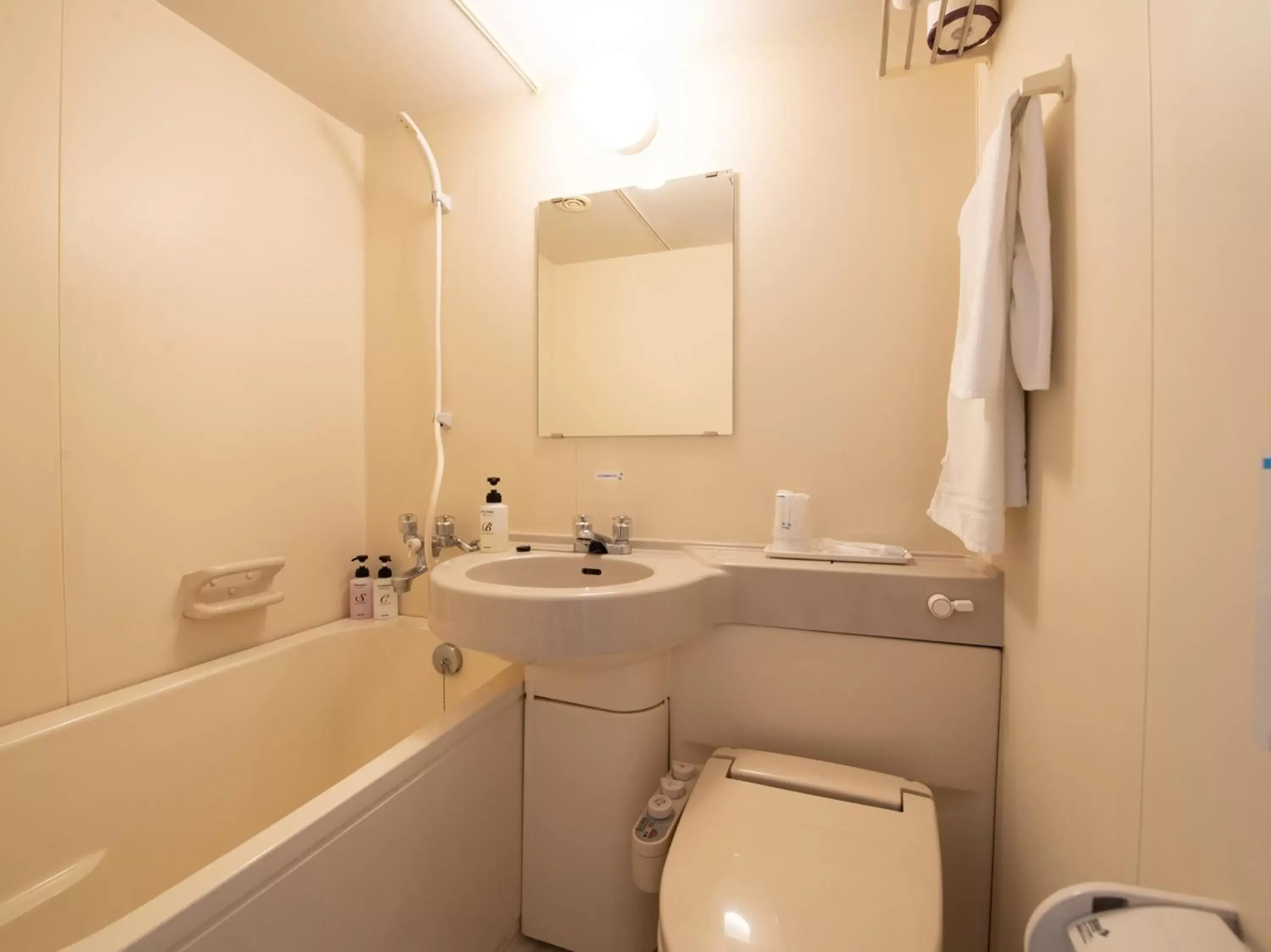 Economy Twin Room - single occupancy - Non-Smoking in Hotel Iidaya Economy Twin Room - single occupancy - Non-Smoking in Hotel Iidaya