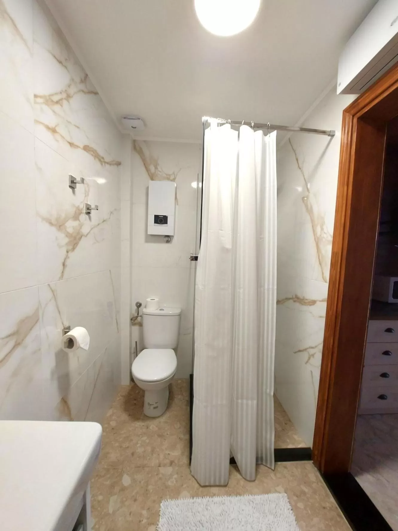 Shower in Herceg Vila