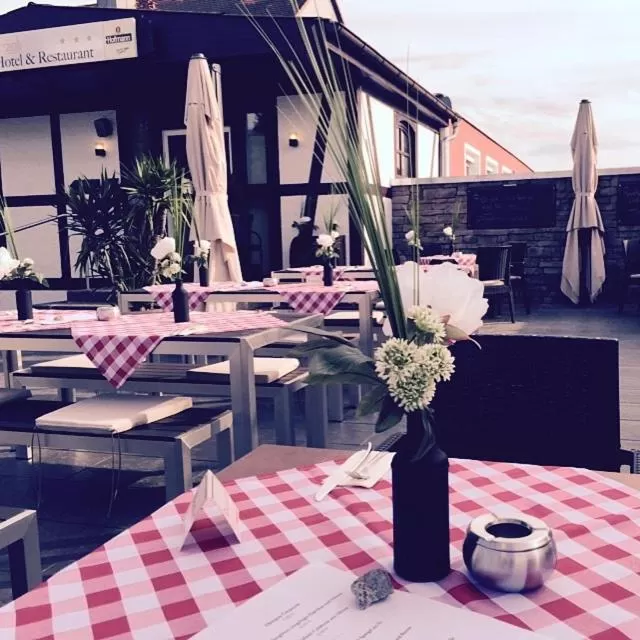 Restaurant/places to eat in Hotel & Restaurant Rizzelli Superior