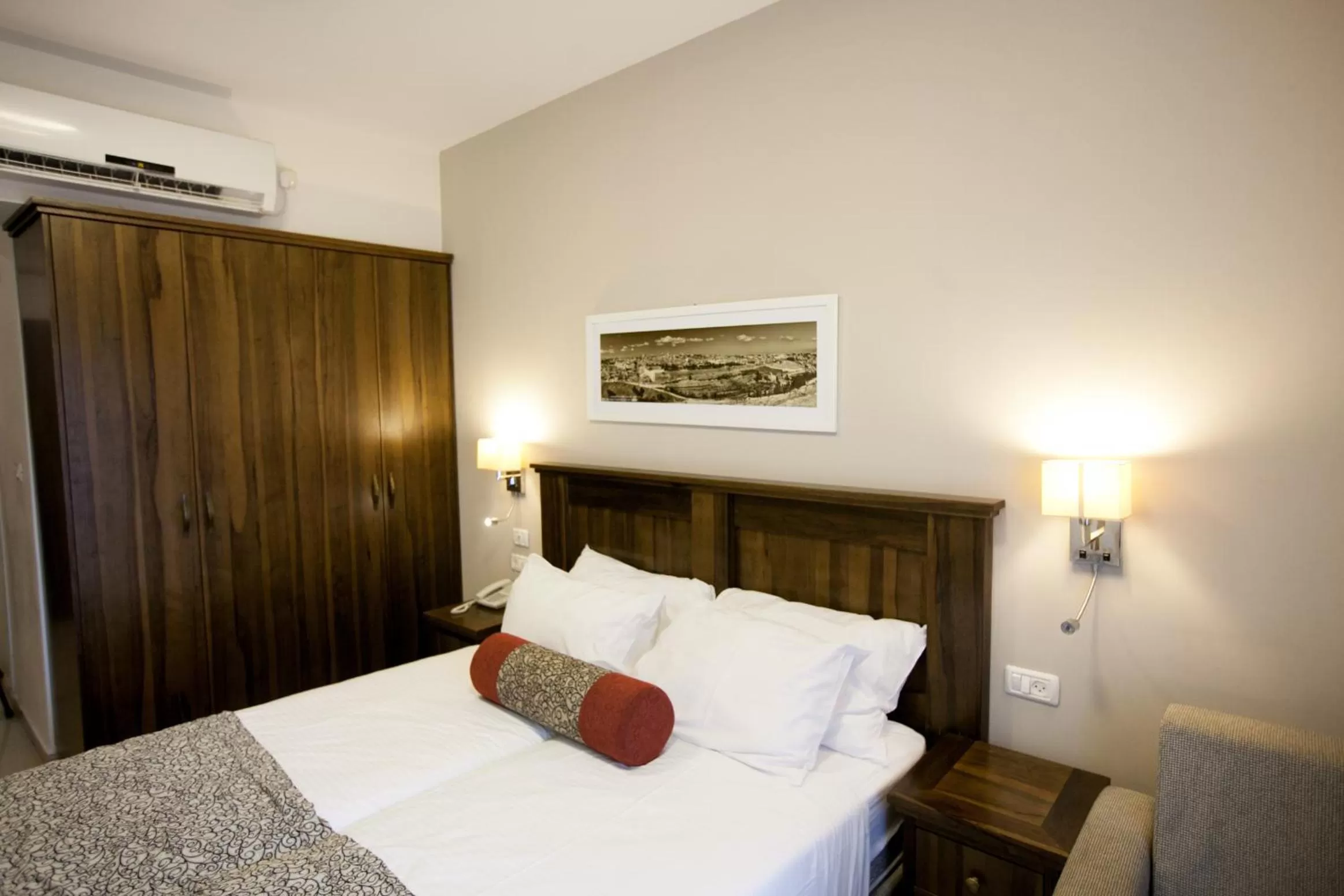 Bed in City Center Jerusalem