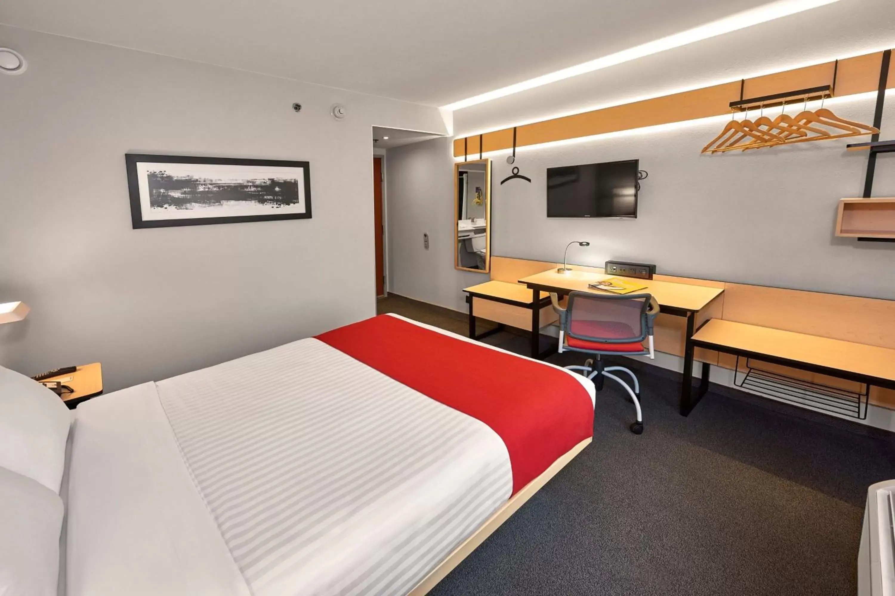 Queen Room in City Express by Marriott Toluca Queen Room in City Express by Marriott Toluca