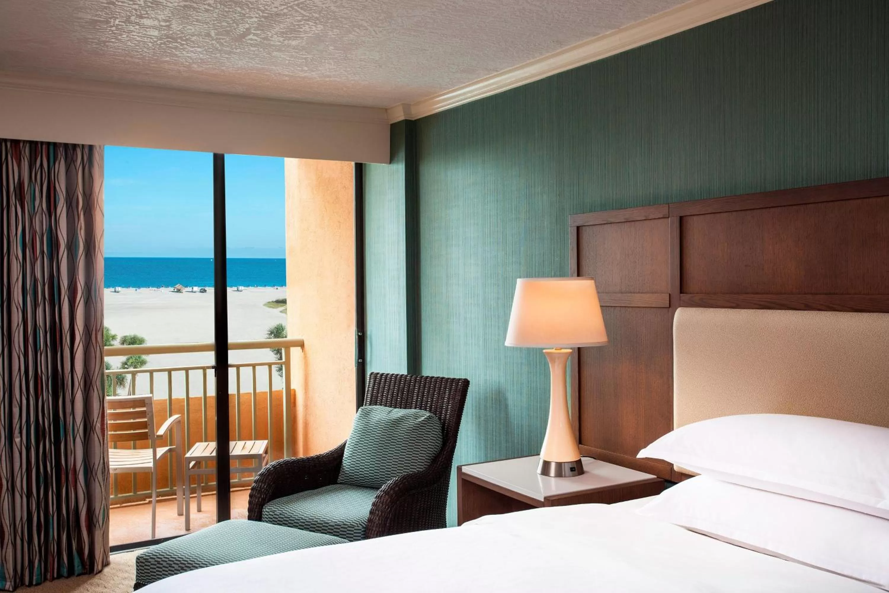 King Guest Room,Gulf side,Poolside with Balcony in Sheraton Sand Key Resort