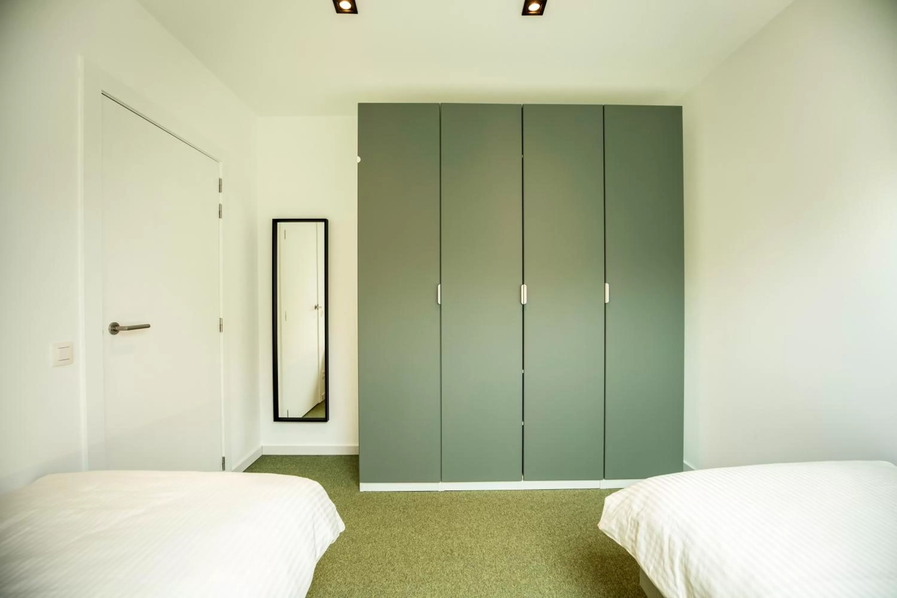 wardrobe, Bed in City Housing Genk