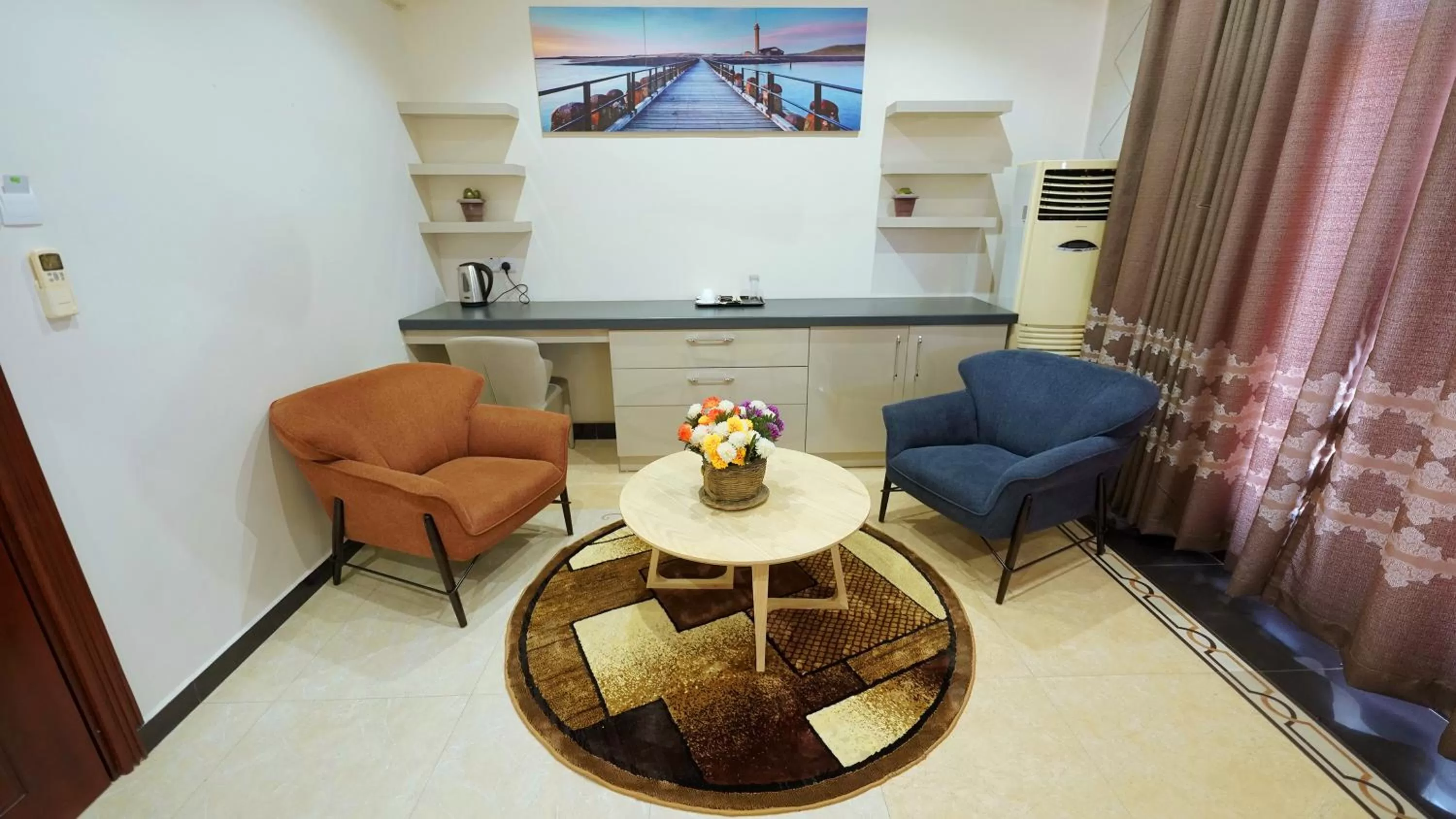 Seating area in Lantana Hotel