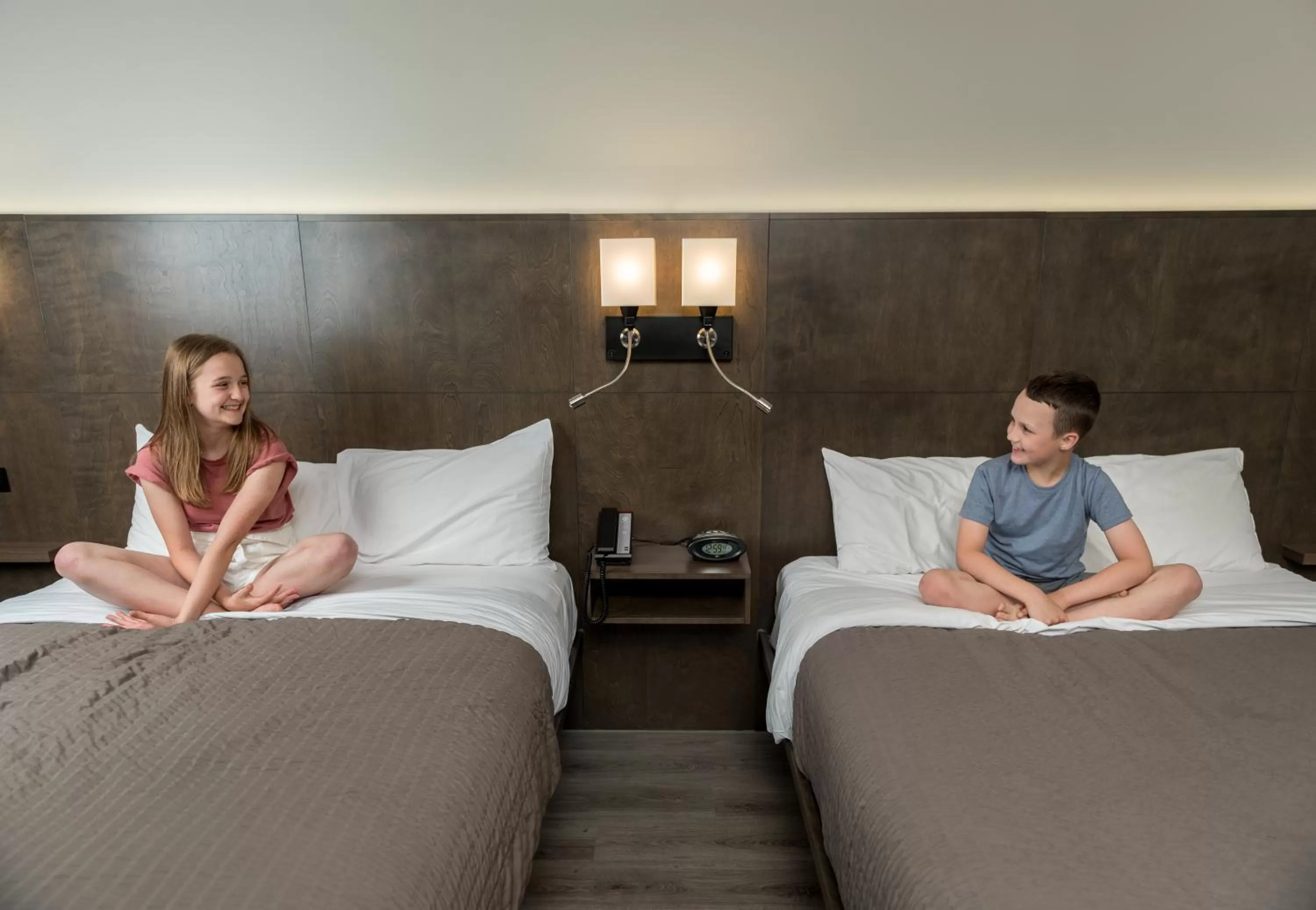 Bed in Hôtel & Suites Normandin Lévis