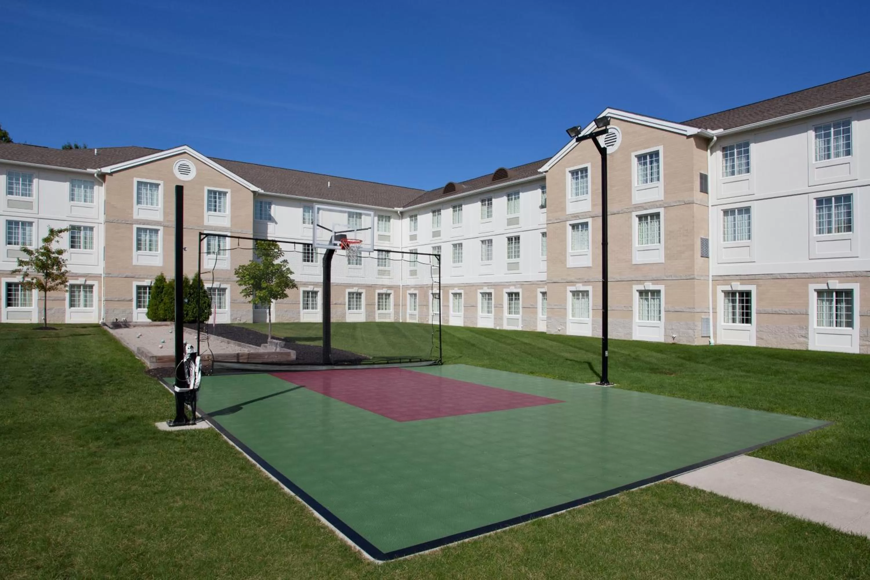 Natural landscape in Staybridge Suites Cleveland Mayfield Heights Beachwood by IHG