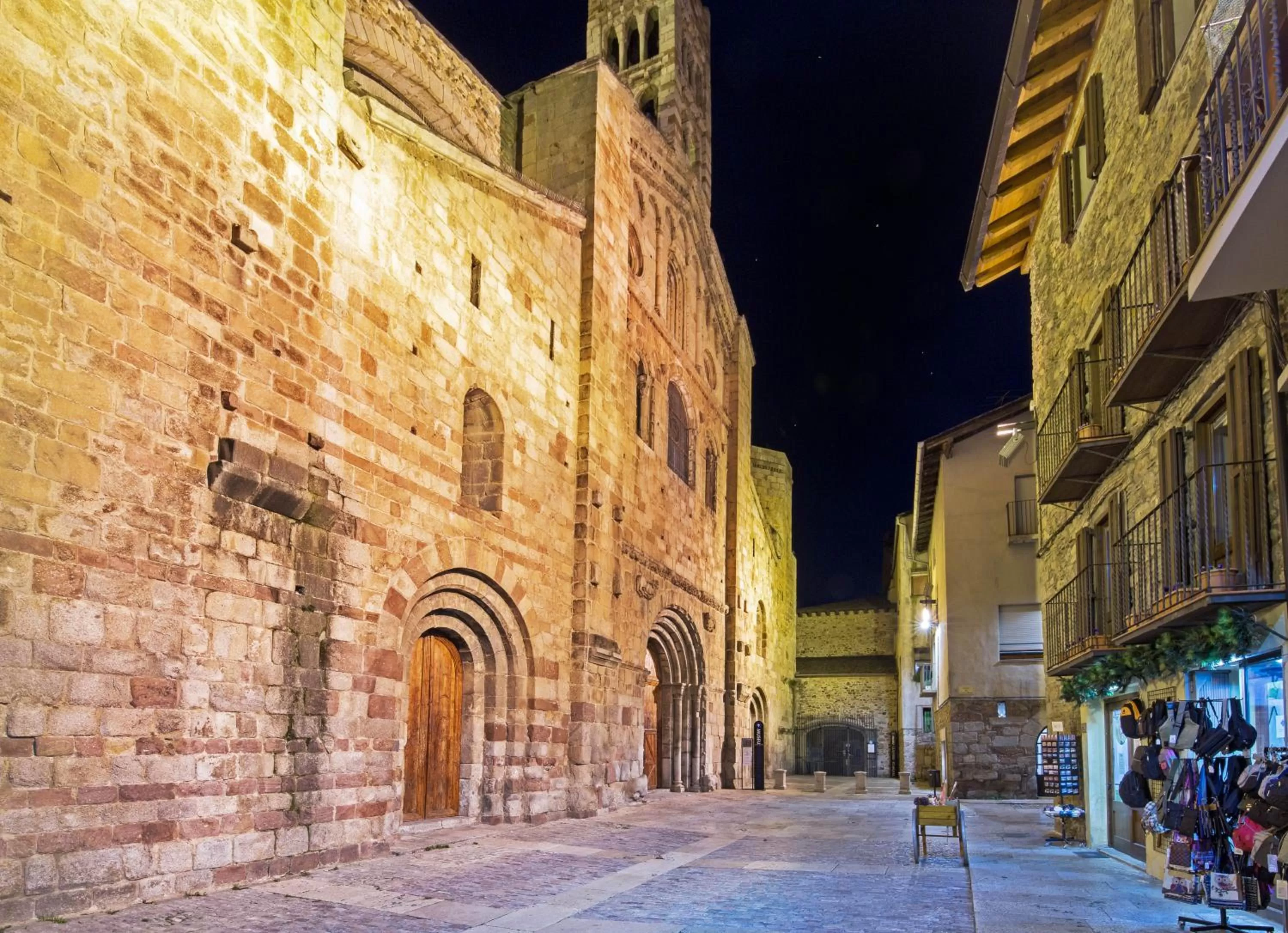 Nearby landmark in Hotel Avenida