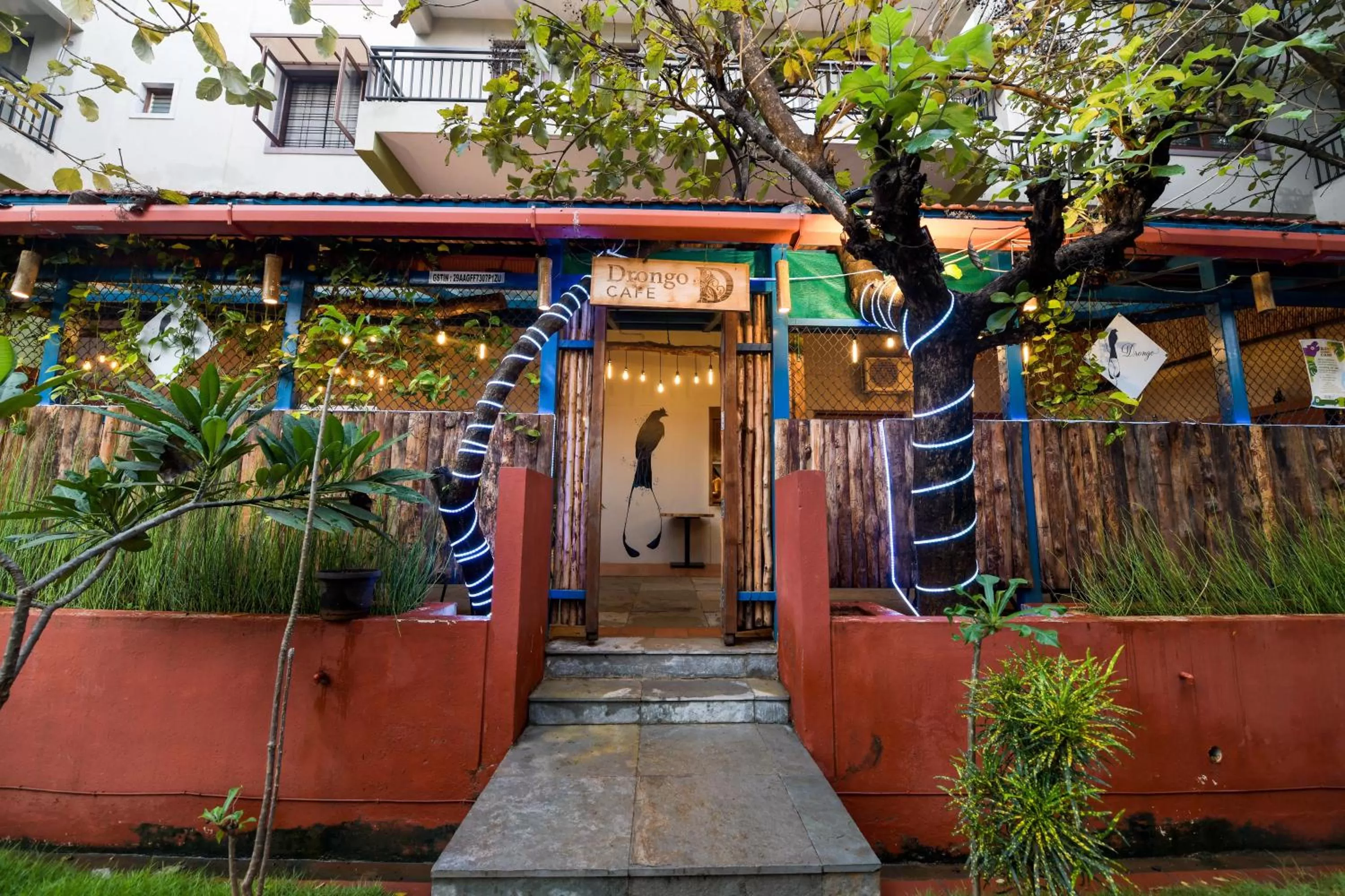 Restaurant/places to eat in SAFARI QUEST