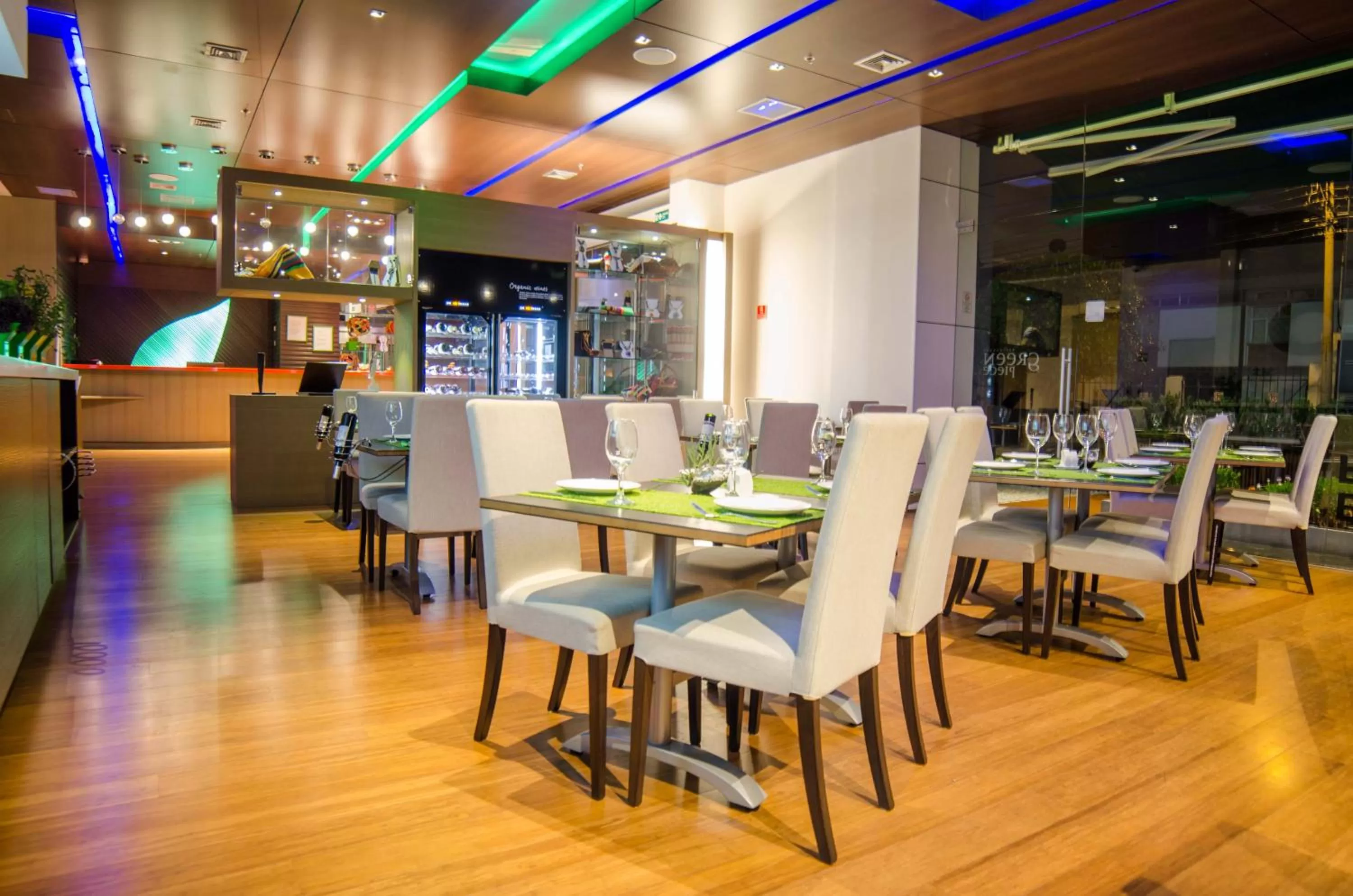 Restaurant/places to eat in Biohotel Organic Suites Bogotá