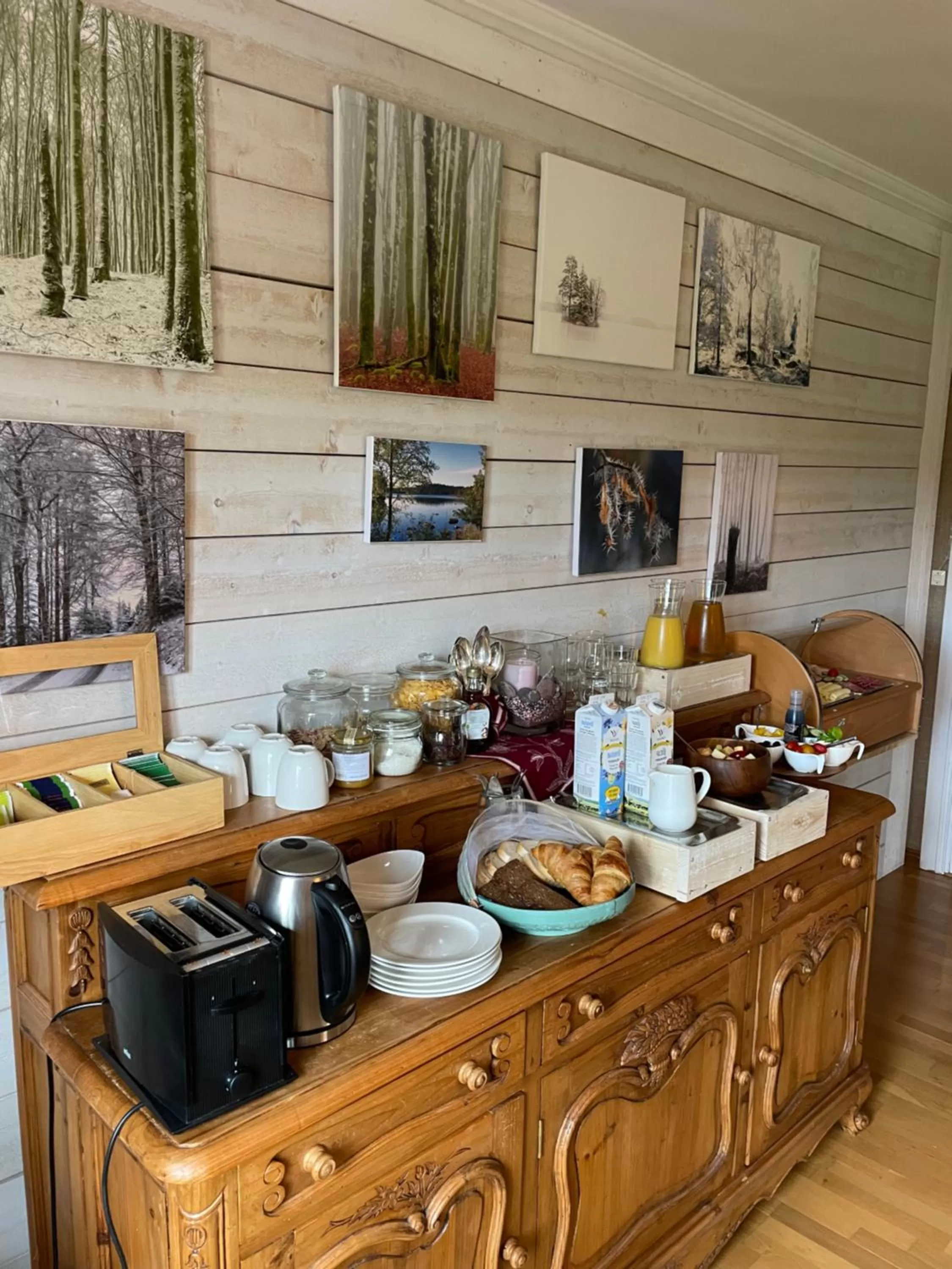 Breakfast, Kitchen/Kitchenette in Yaberg Affären