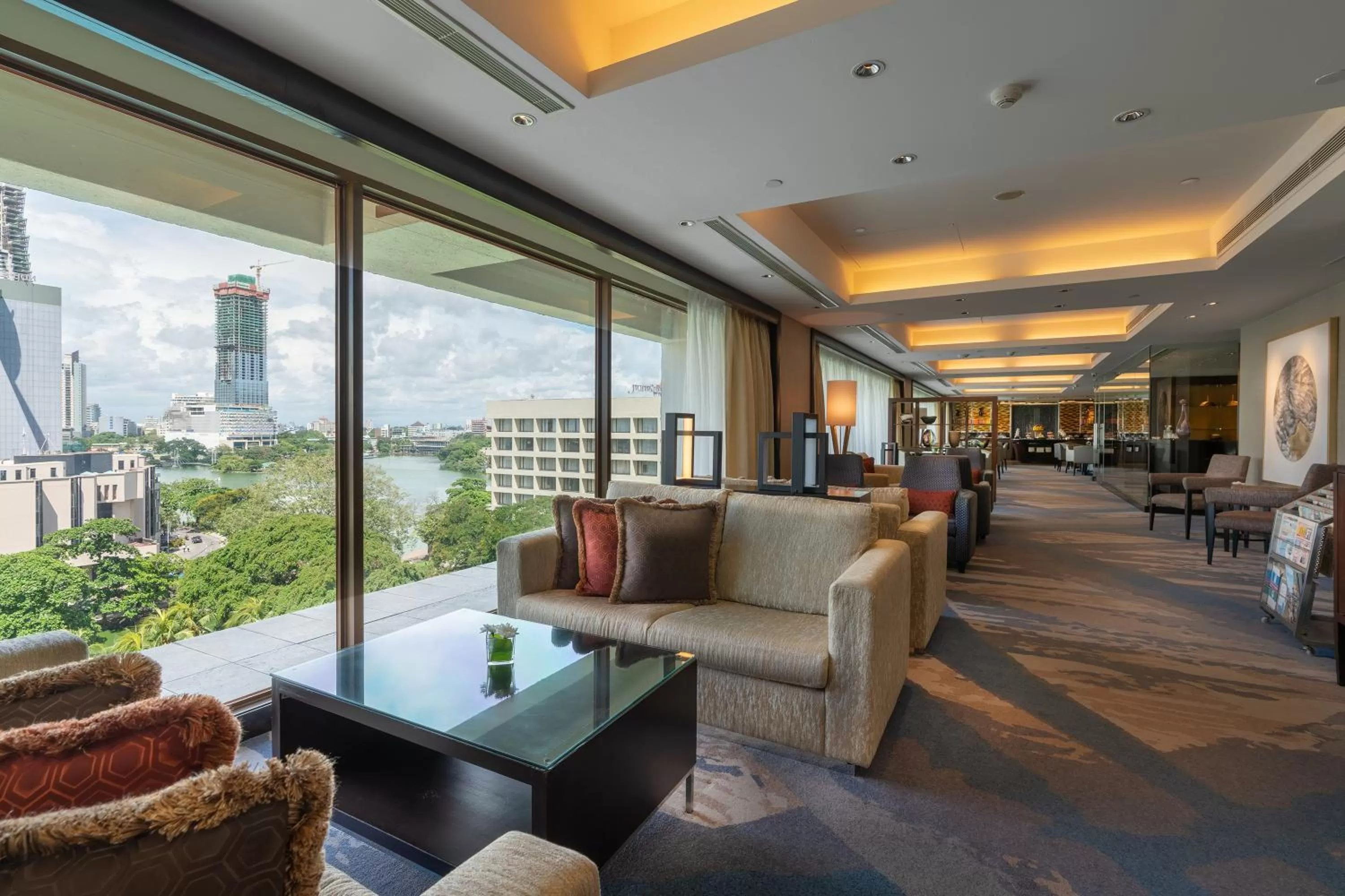 Restaurant/places to eat in Cinnamon Grand Colombo