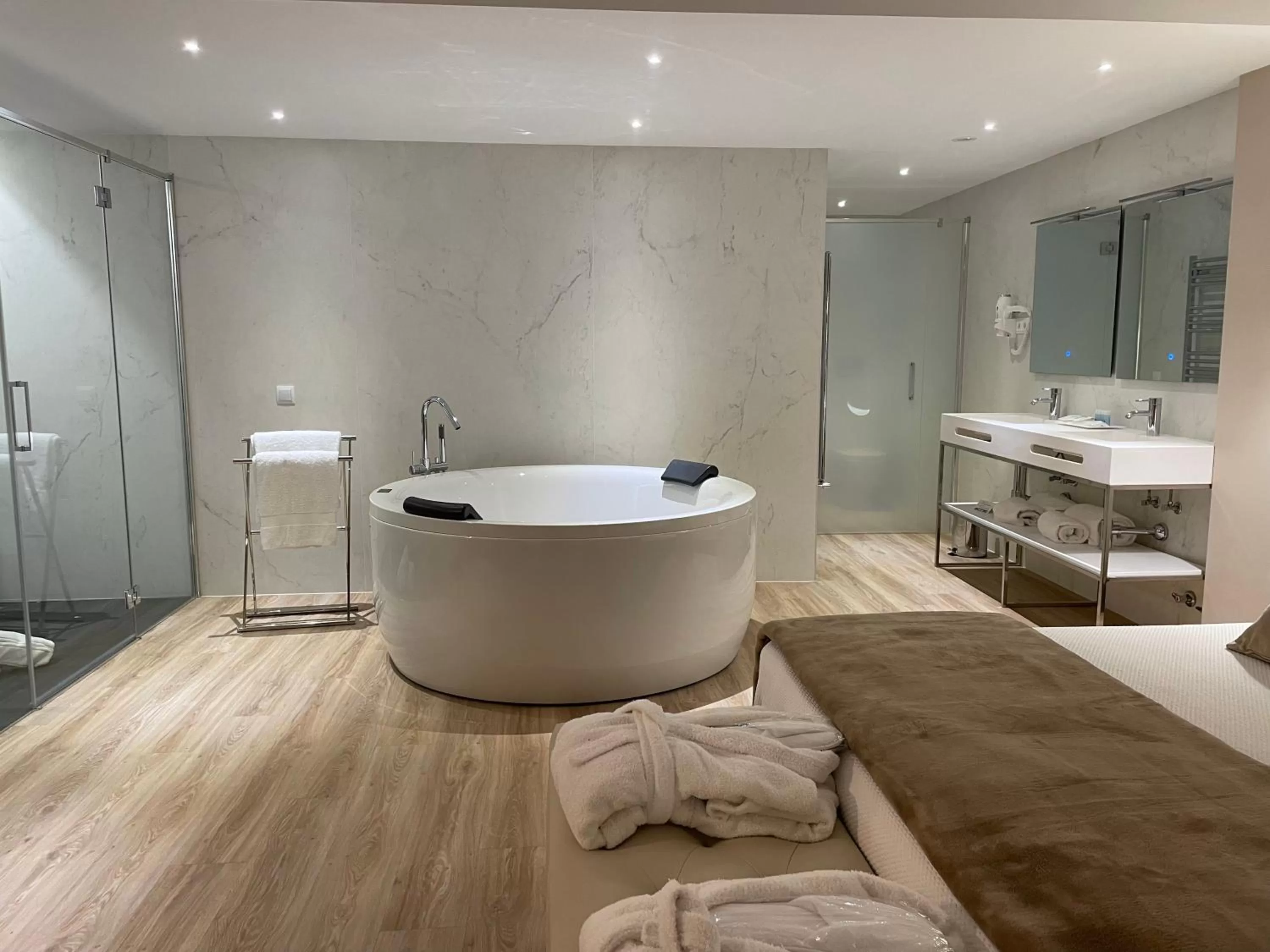 Bedroom in Hotel Maria Cristina