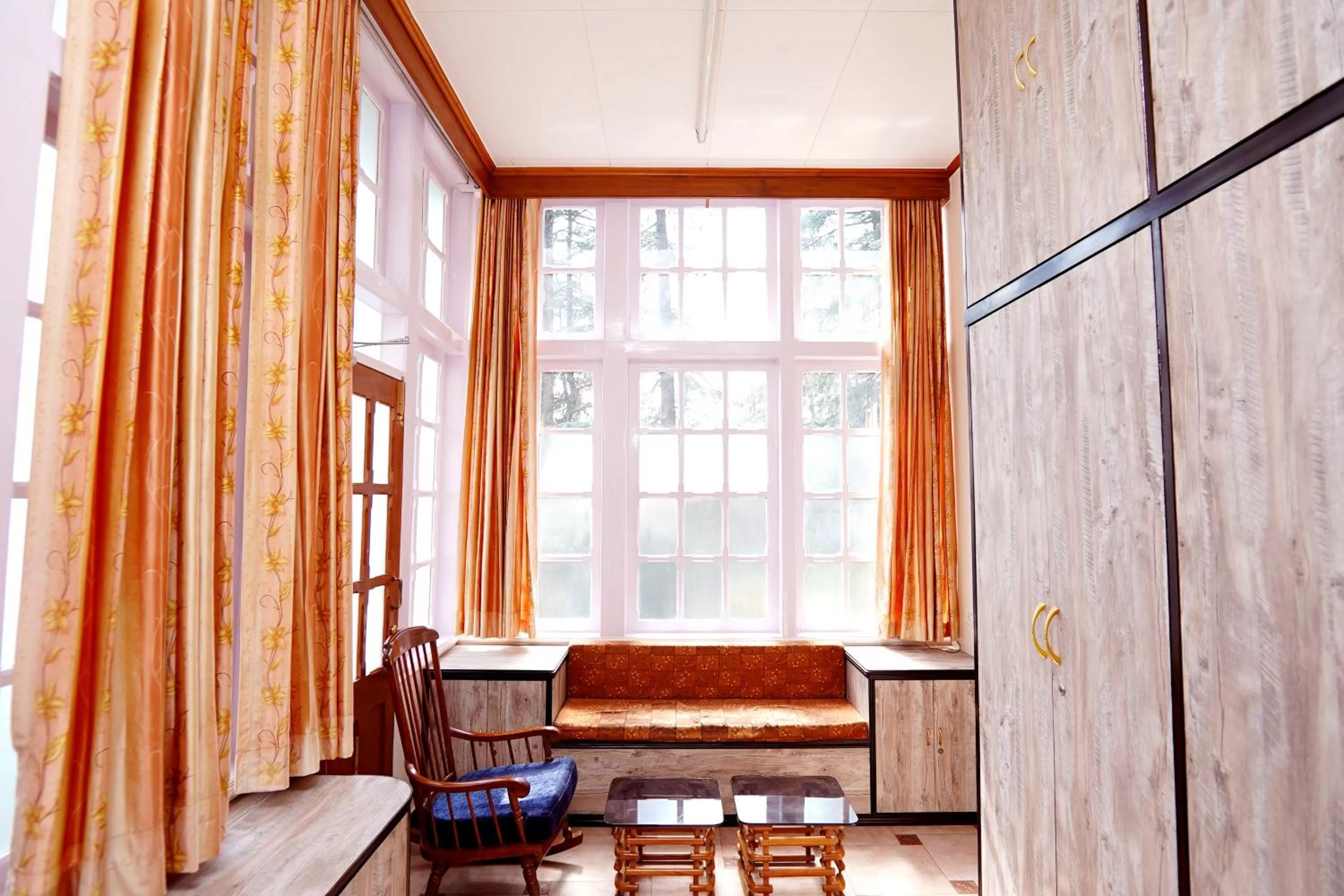 Property building, Seating Area in The Edgeworth