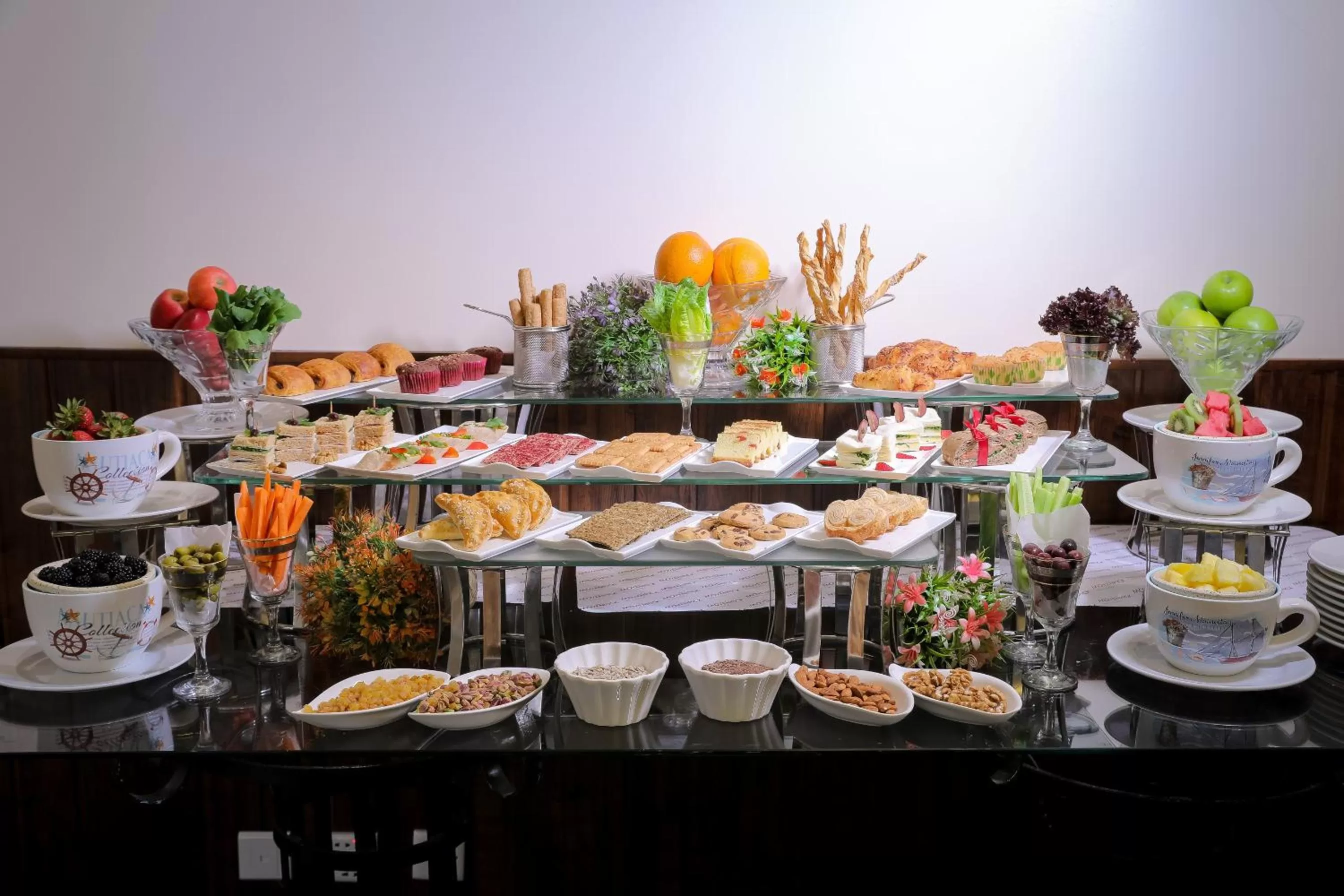 Food and drinks in Mövenpick Hotel Jeddah