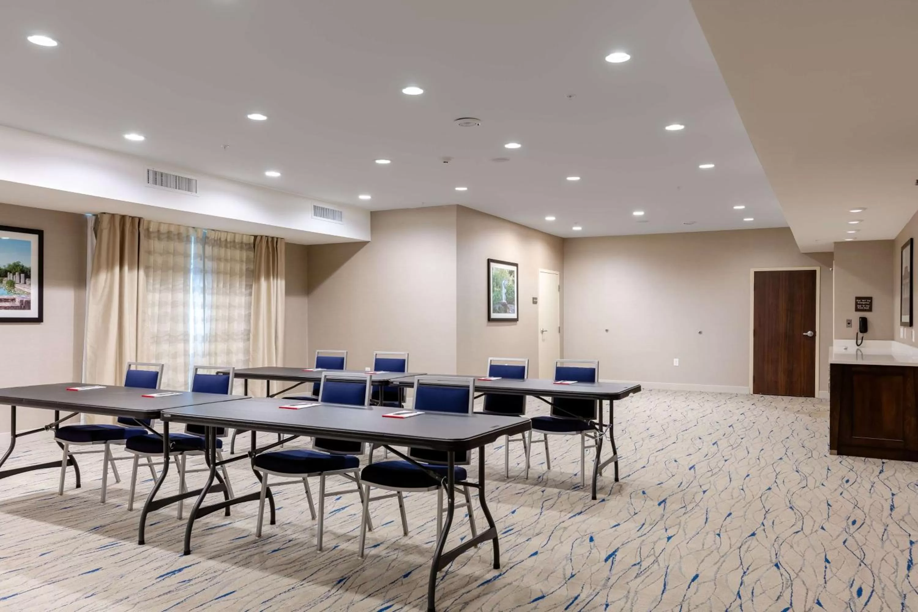 Meeting/conference room in Hampton Inn Wetumpka