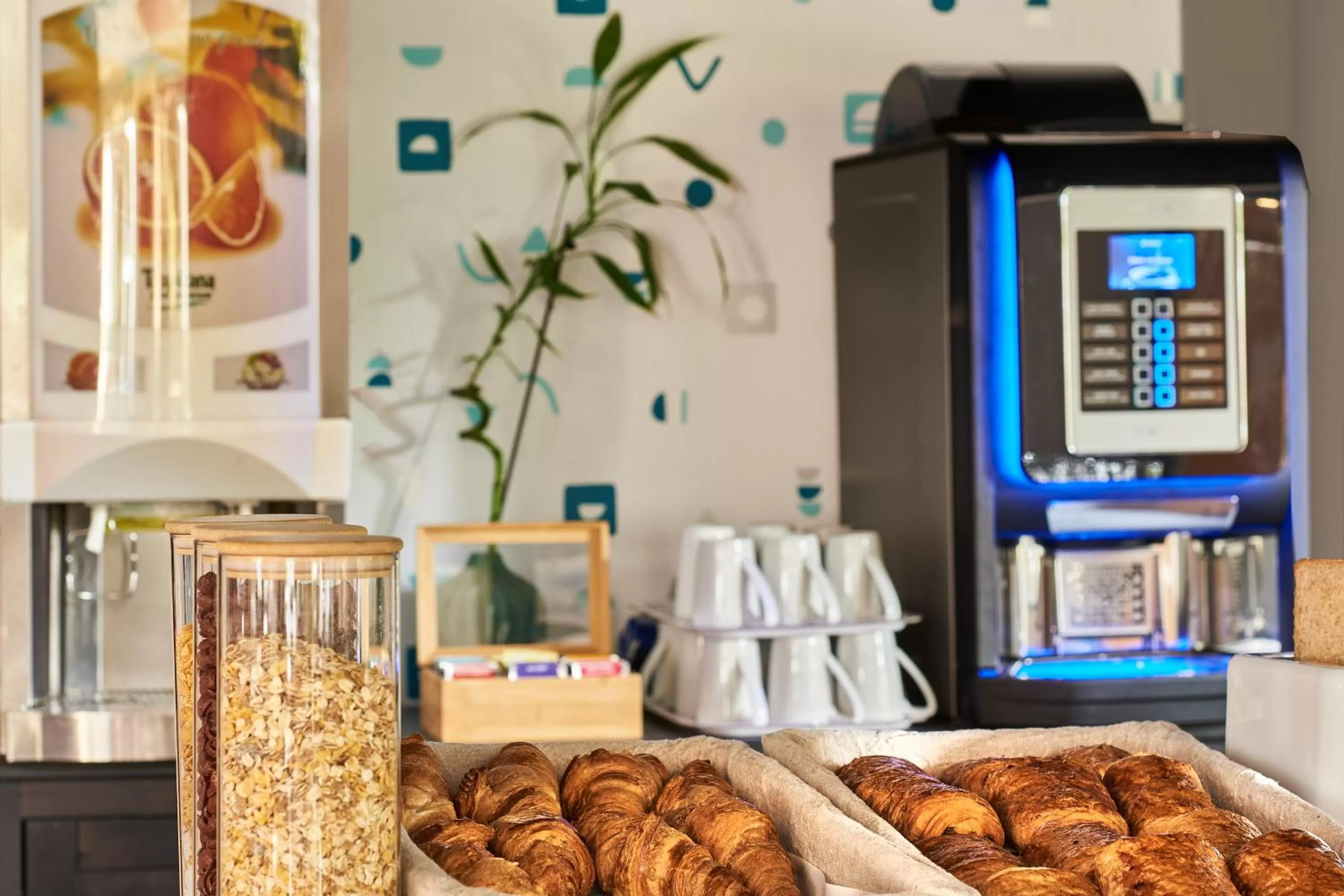 Breakfast in Kyriad Direct Evreux