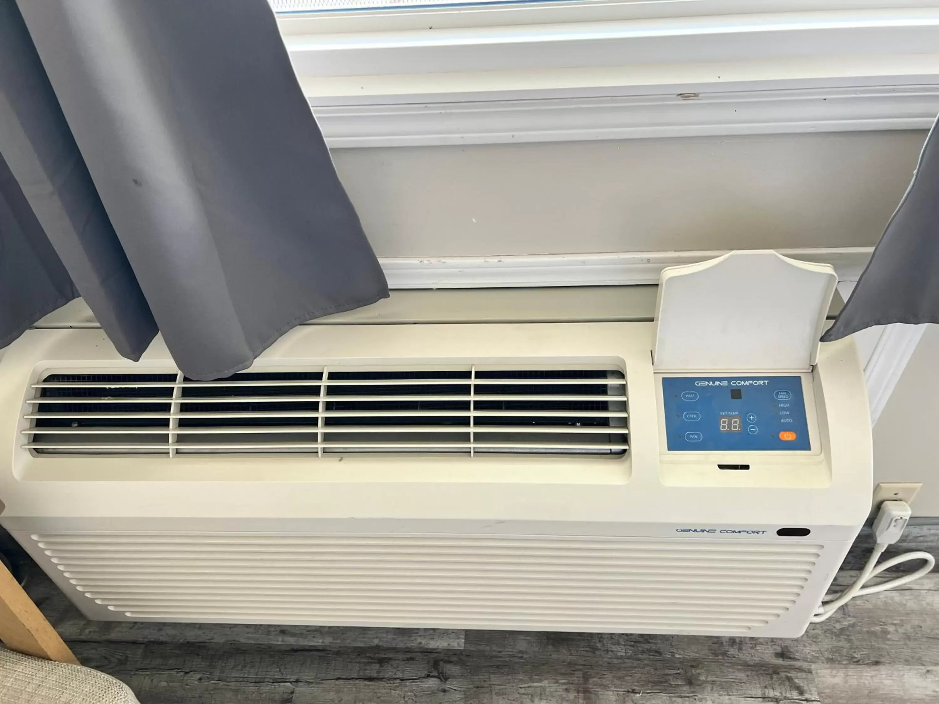 Double Room with Two Double Beds - Non-Smoking in Thriftlodge Saskatoon Double Room with Two Double Beds - Non-Smoking in Thriftlodge Saskatoon