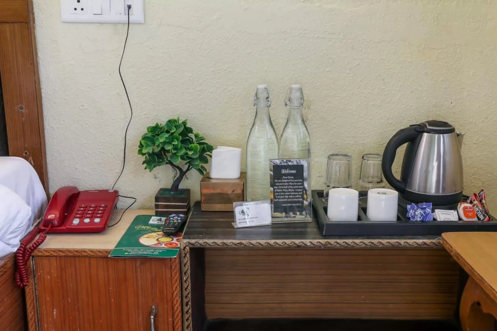 Coffee/tea facilities in Jakhu Vibes