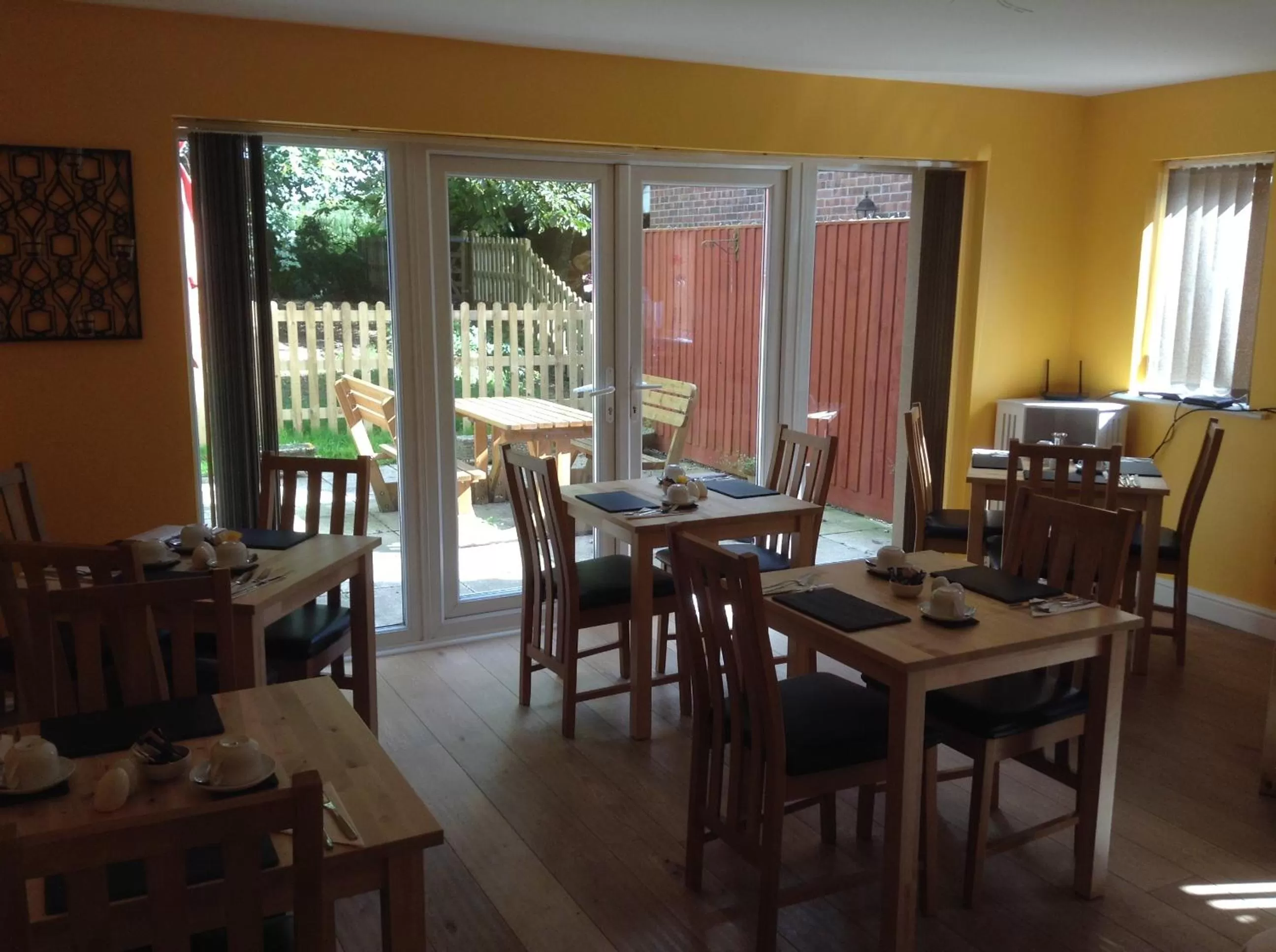 Restaurant/places to eat in B&B Dorwyn Manor