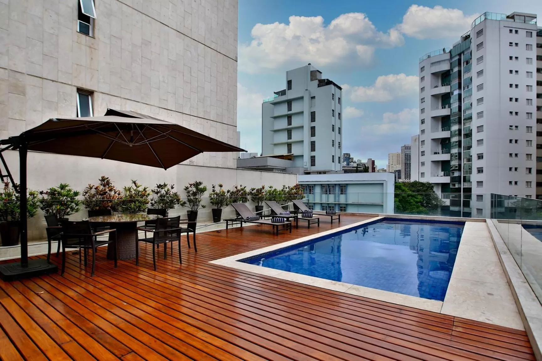 Swimming pool in Transamerica Belo Horizonte Lourdes