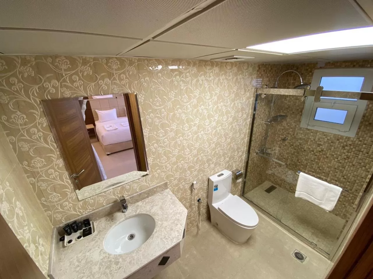 Bathroom in Diamond Star Hotel فندق النجمة الماسية