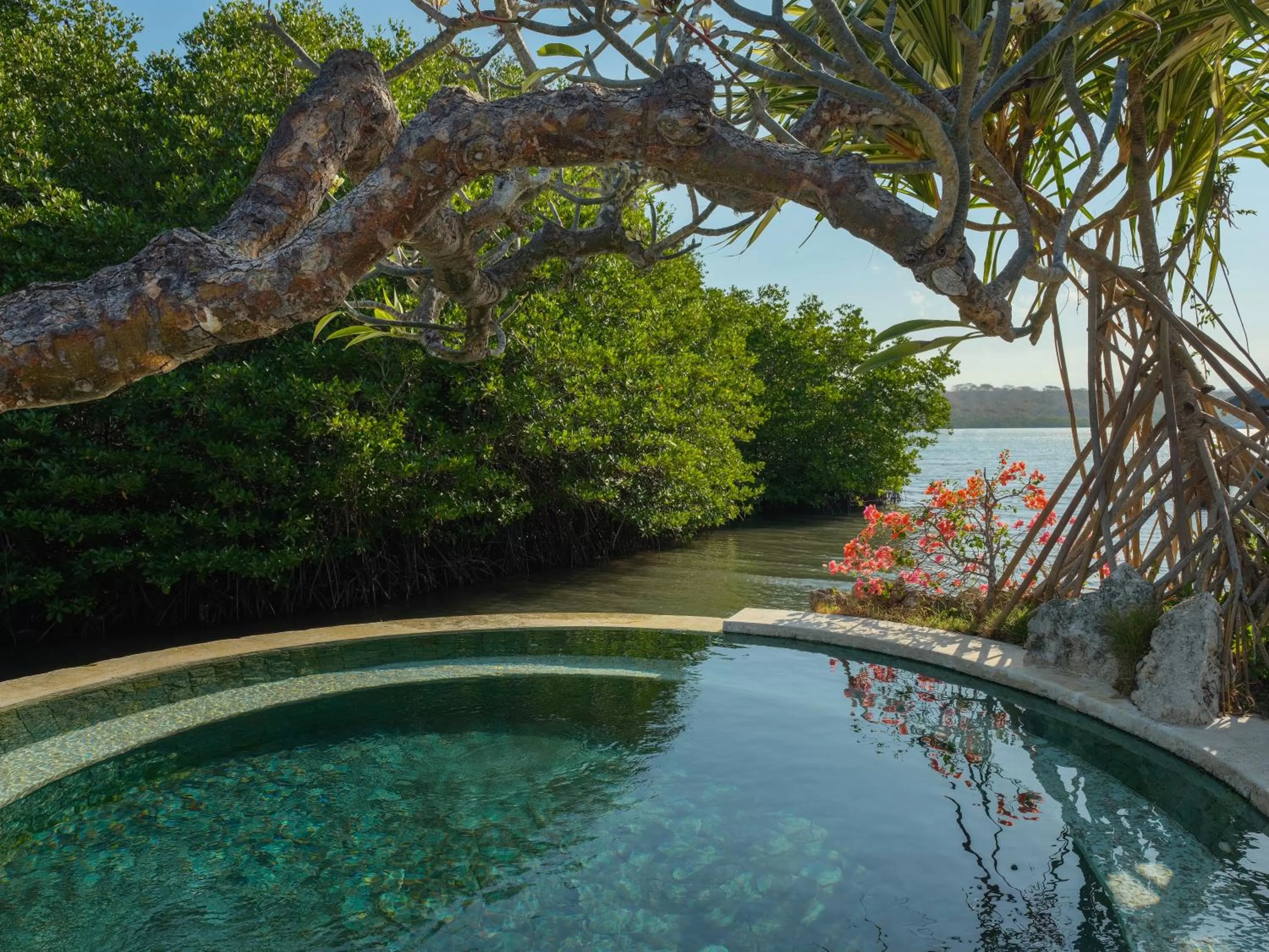Hot Spring Bath in Mimpi Resort Menjangan