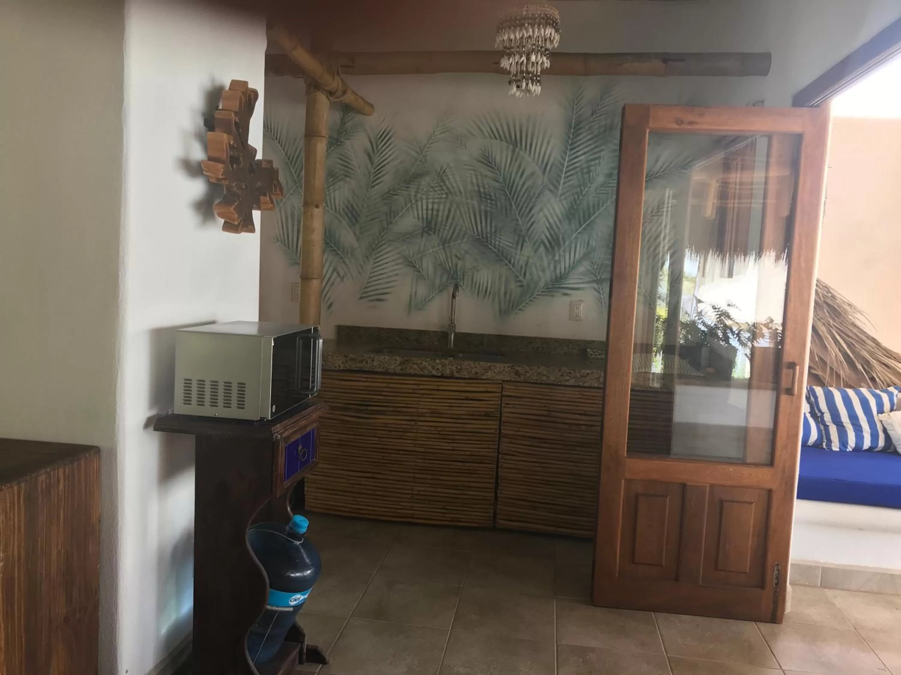 Photo of the whole room in Bungalows Lydia San Pancho