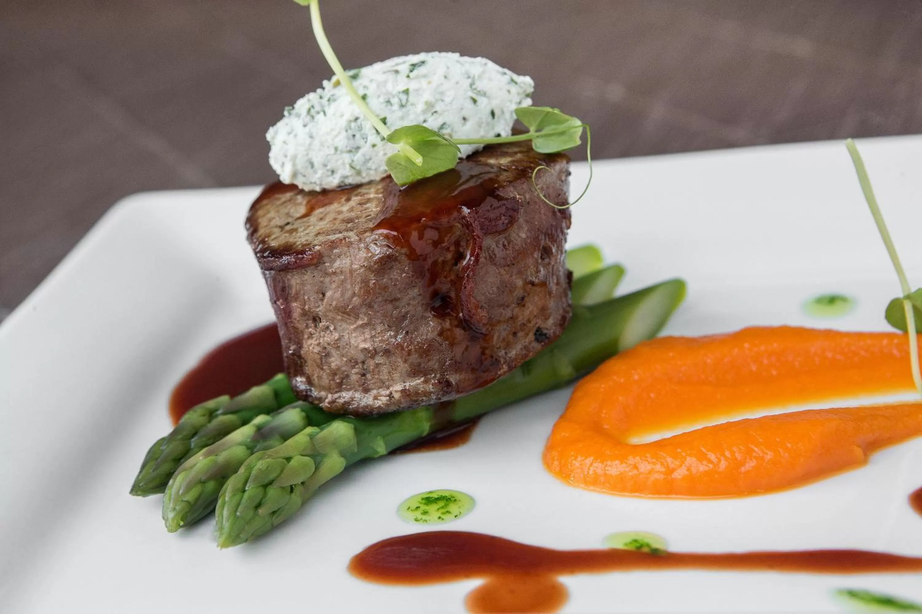 Food and drinks in Matrix Hotel