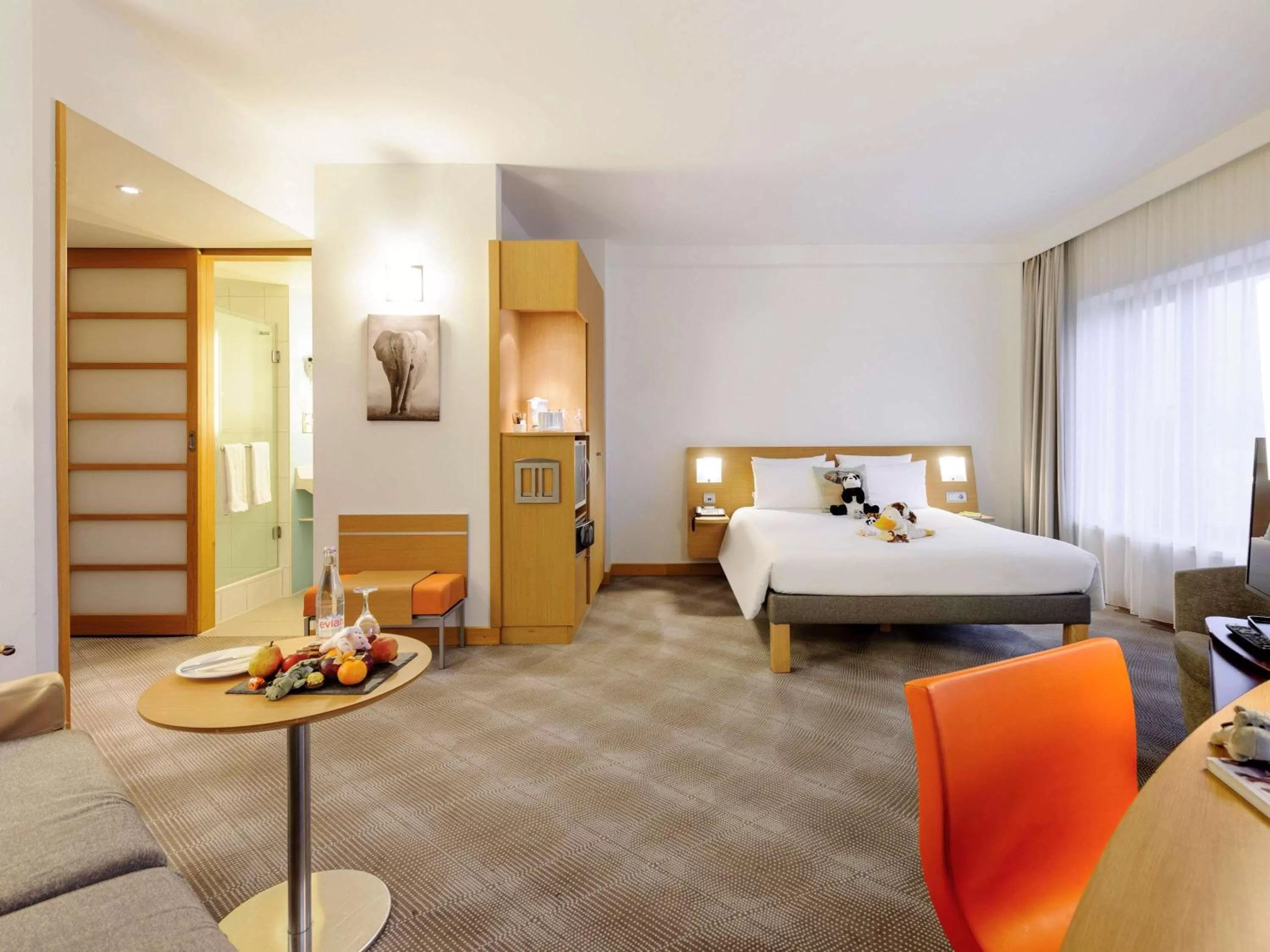 Photo of the whole room, Bed in Novotel Berlin Am Tiergarten