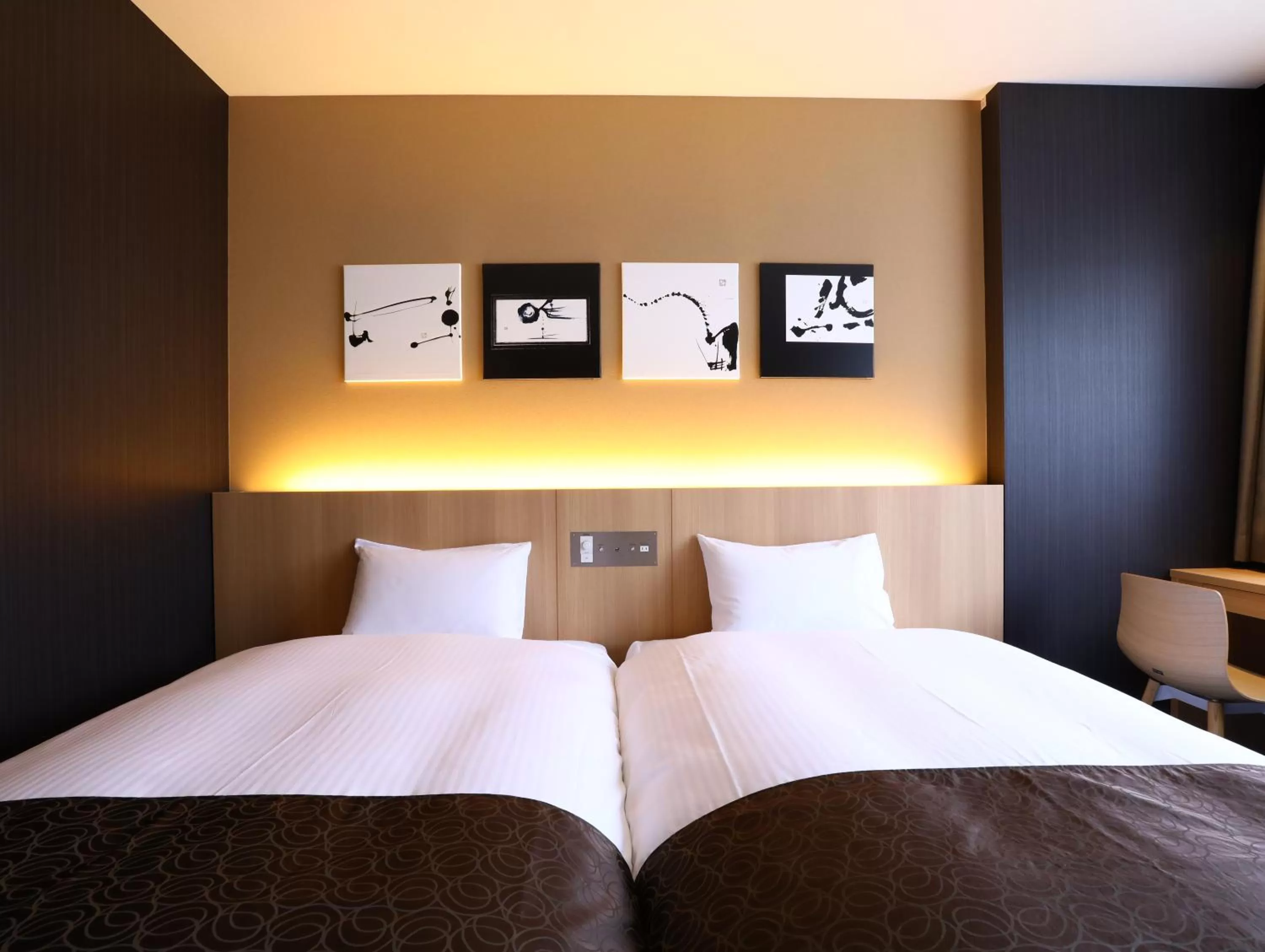 Bed in Hotel Wing International Kyoto - Shijo Karasuma