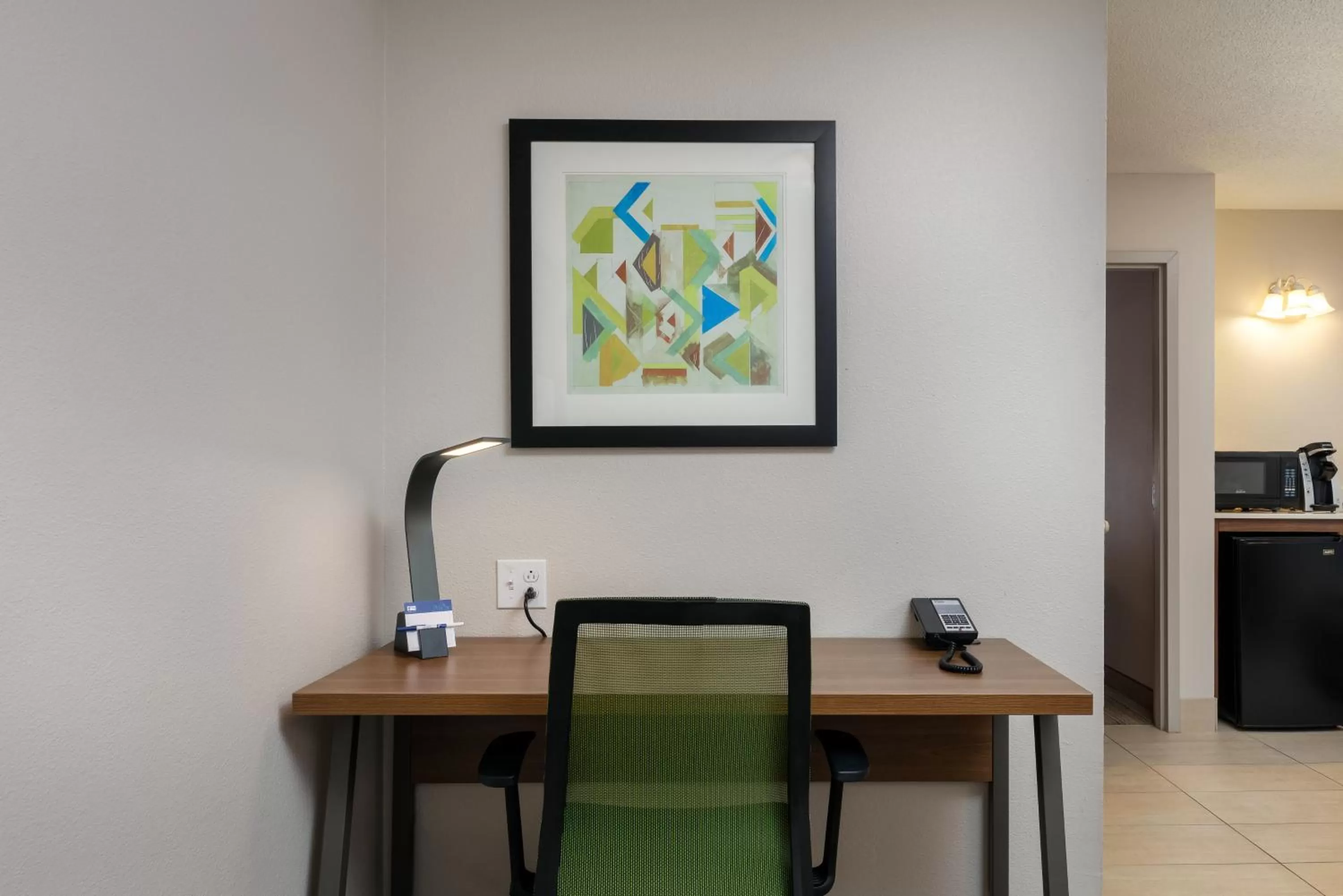 Bedroom in Holiday Inn Express & Suites Milton East I-10 by IHG