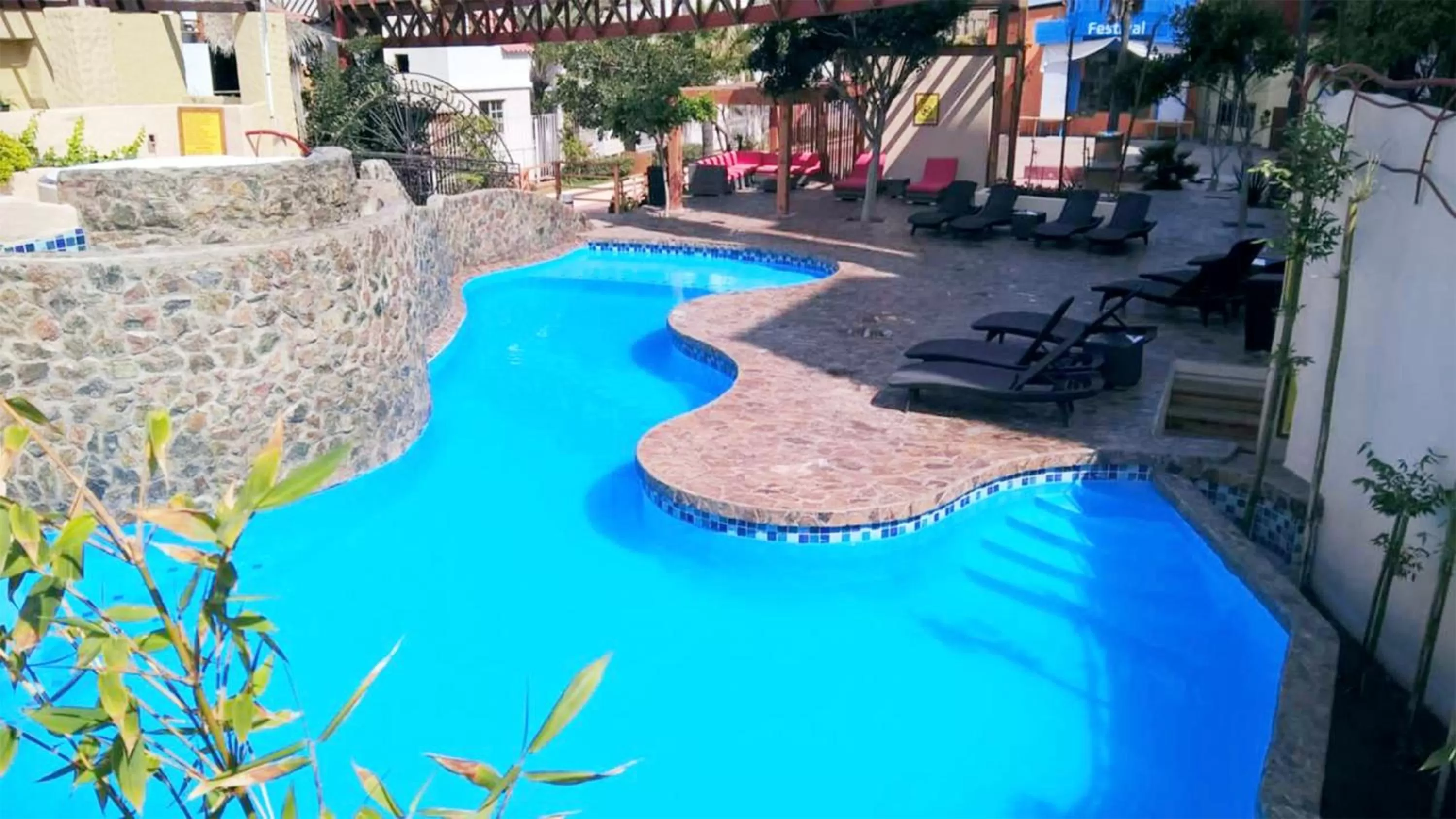 Swimming pool in Hotel Festival Plaza Playas Rosarito