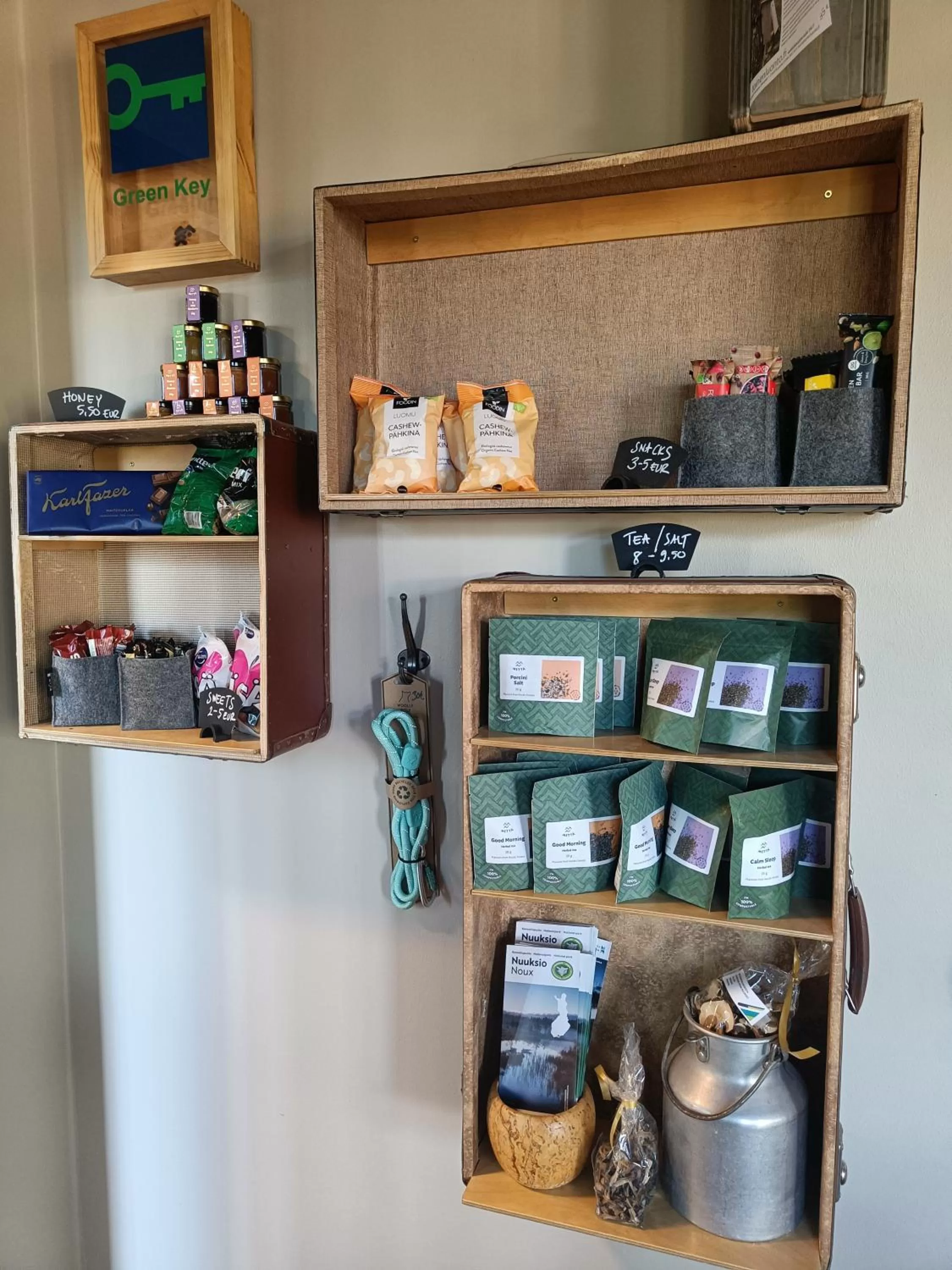 Haltia Lake Lodge nature boutique hotel & glamping