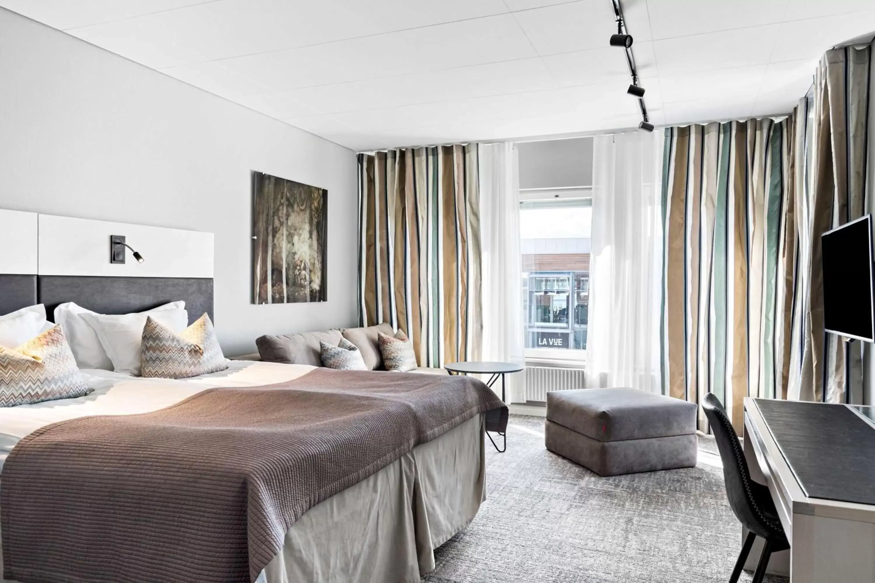 Business Twin Room with Sofa Bed in Best Western Plus John Bauer Hotel Business Twin Room with Sofa Bed in Best Western Plus John Bauer Hotel