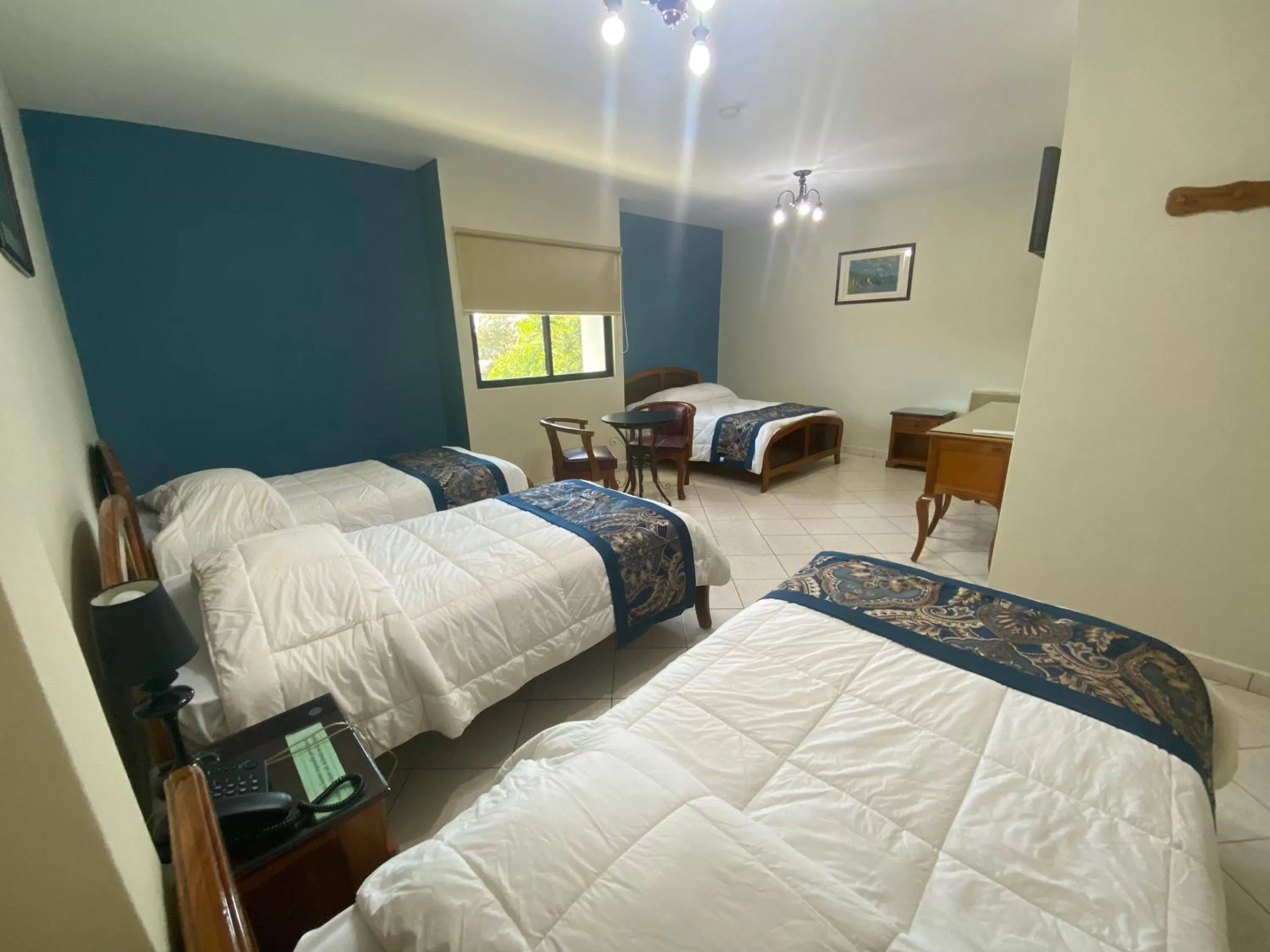 Photo of the whole room, Bed in Hotel Iberia