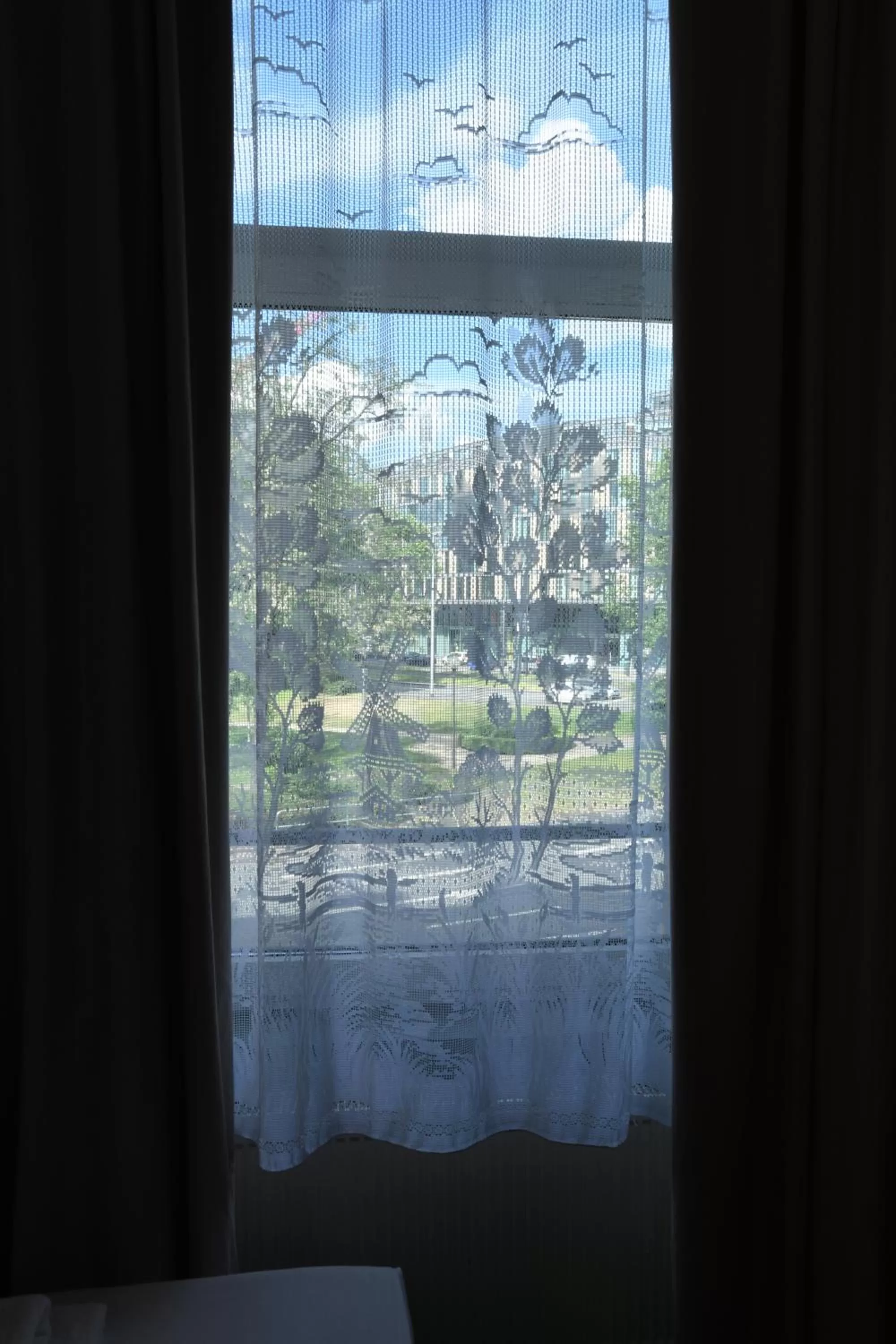 View (from property/room) in Hotel Apadana Frankfurt